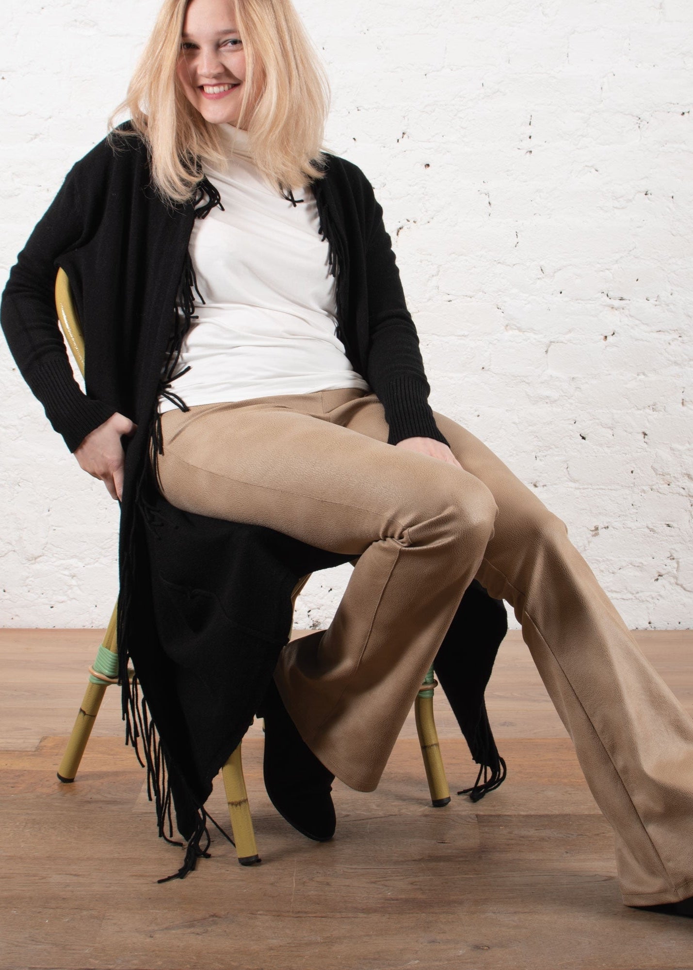 Prisca camel soft pleather trouser
