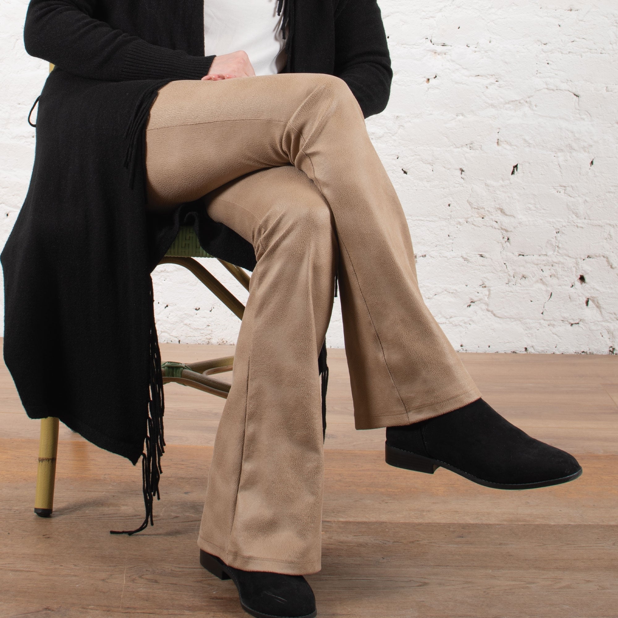 Prisca camel soft pleather trouser