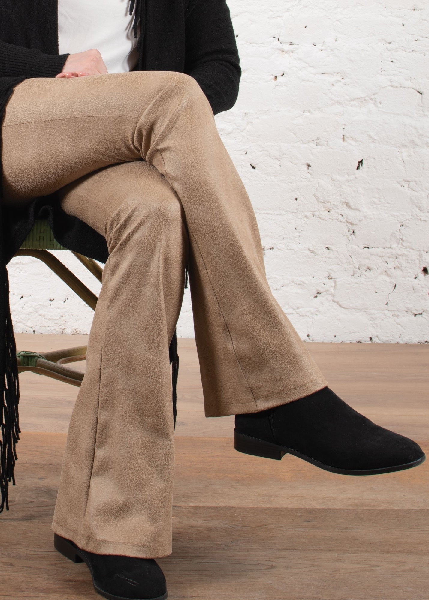Prisca camel soft pleather trouser