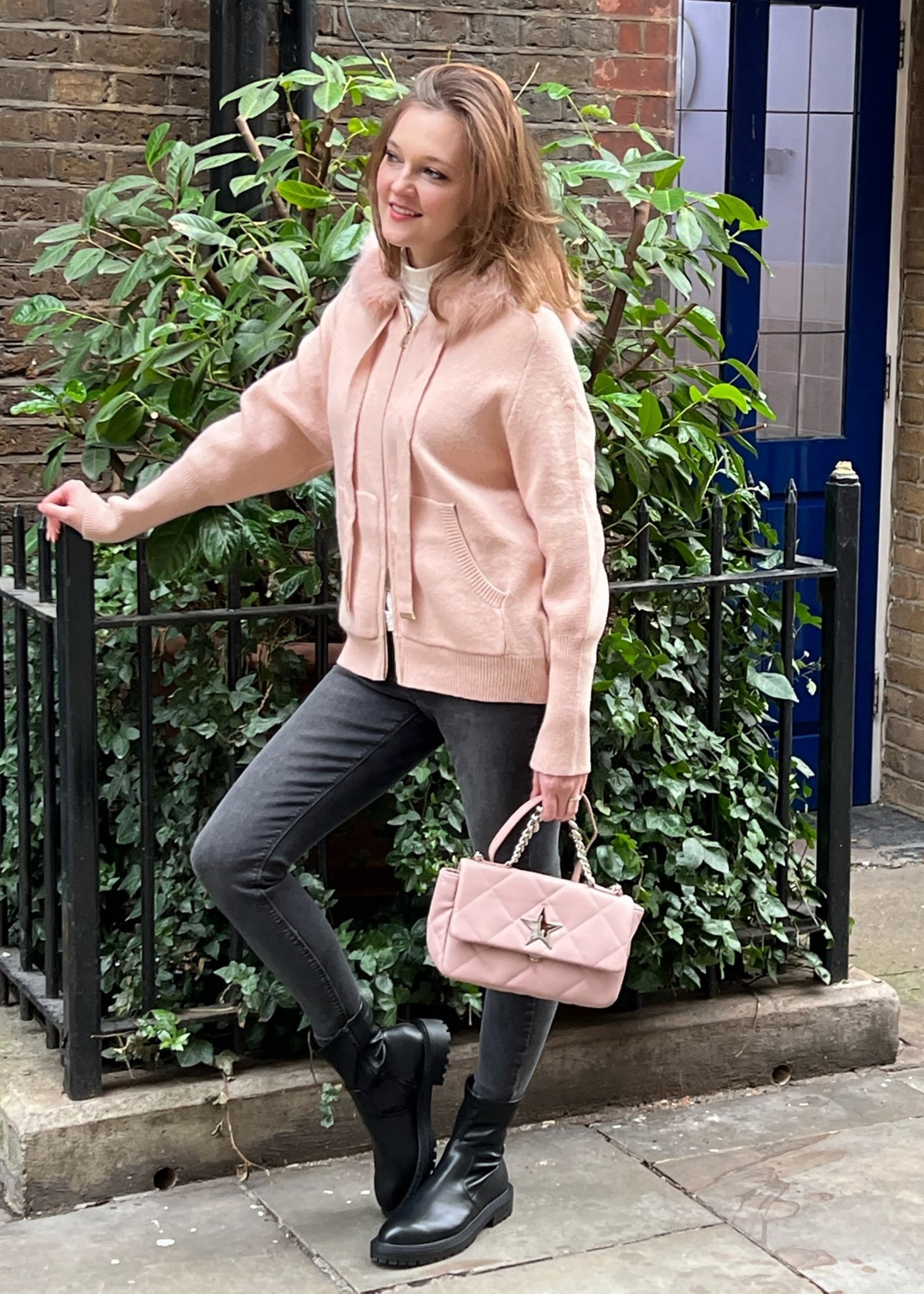 Star cross body / shoulder pink bag