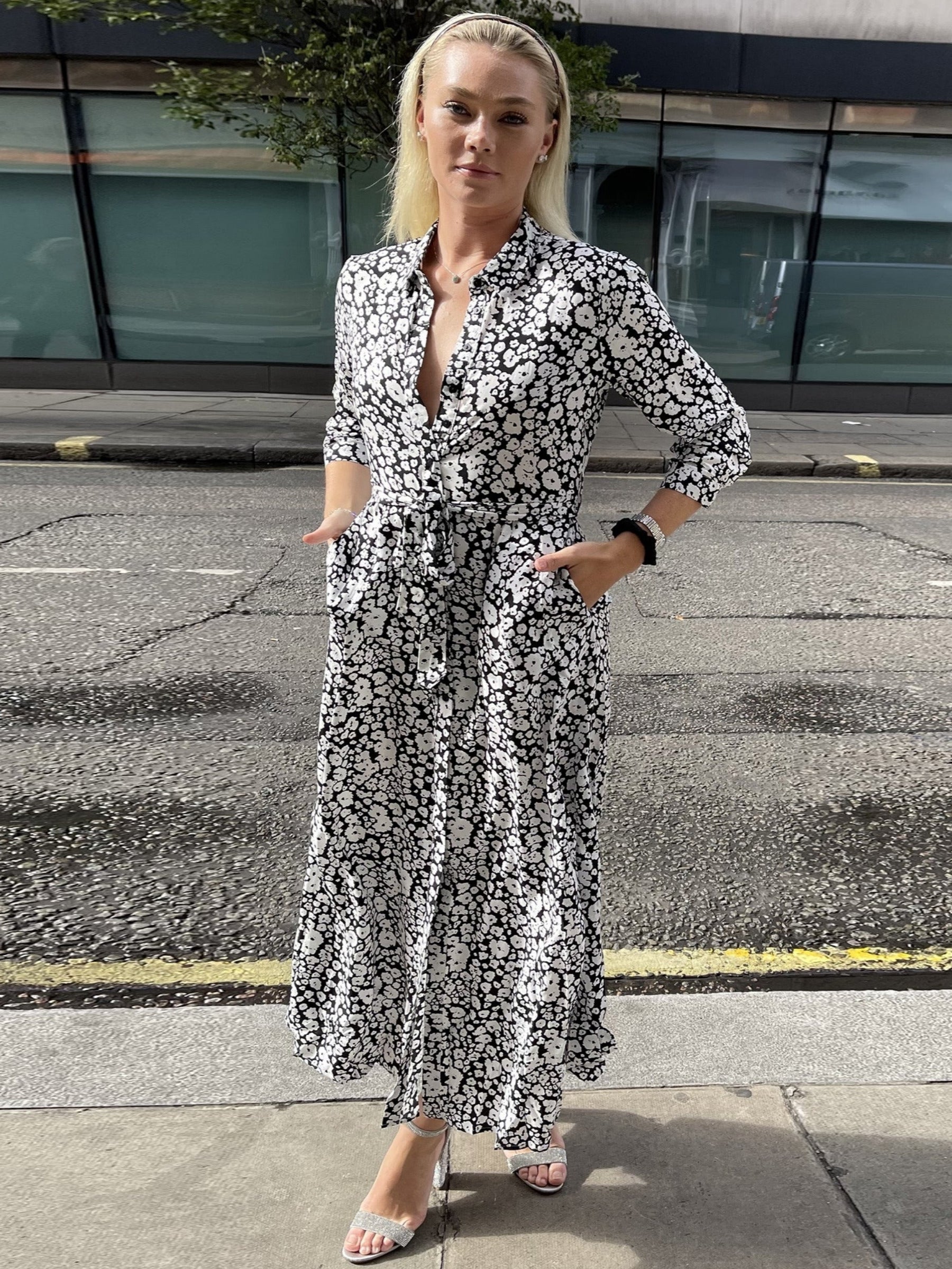 Luna blk/wht cloud print pocket maxi shirt dress