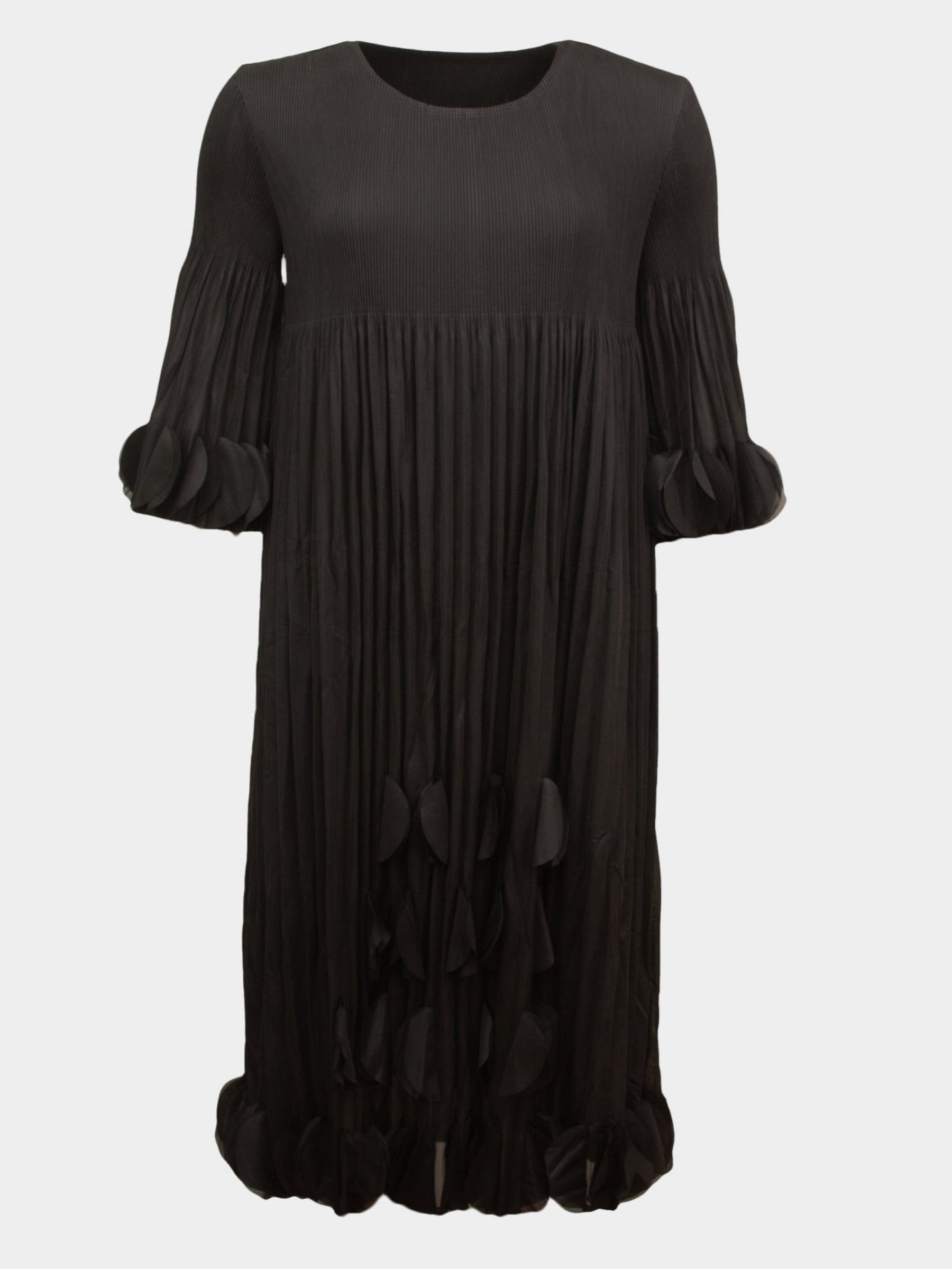 Ria black sccop neck midi length ruffle pleated dress