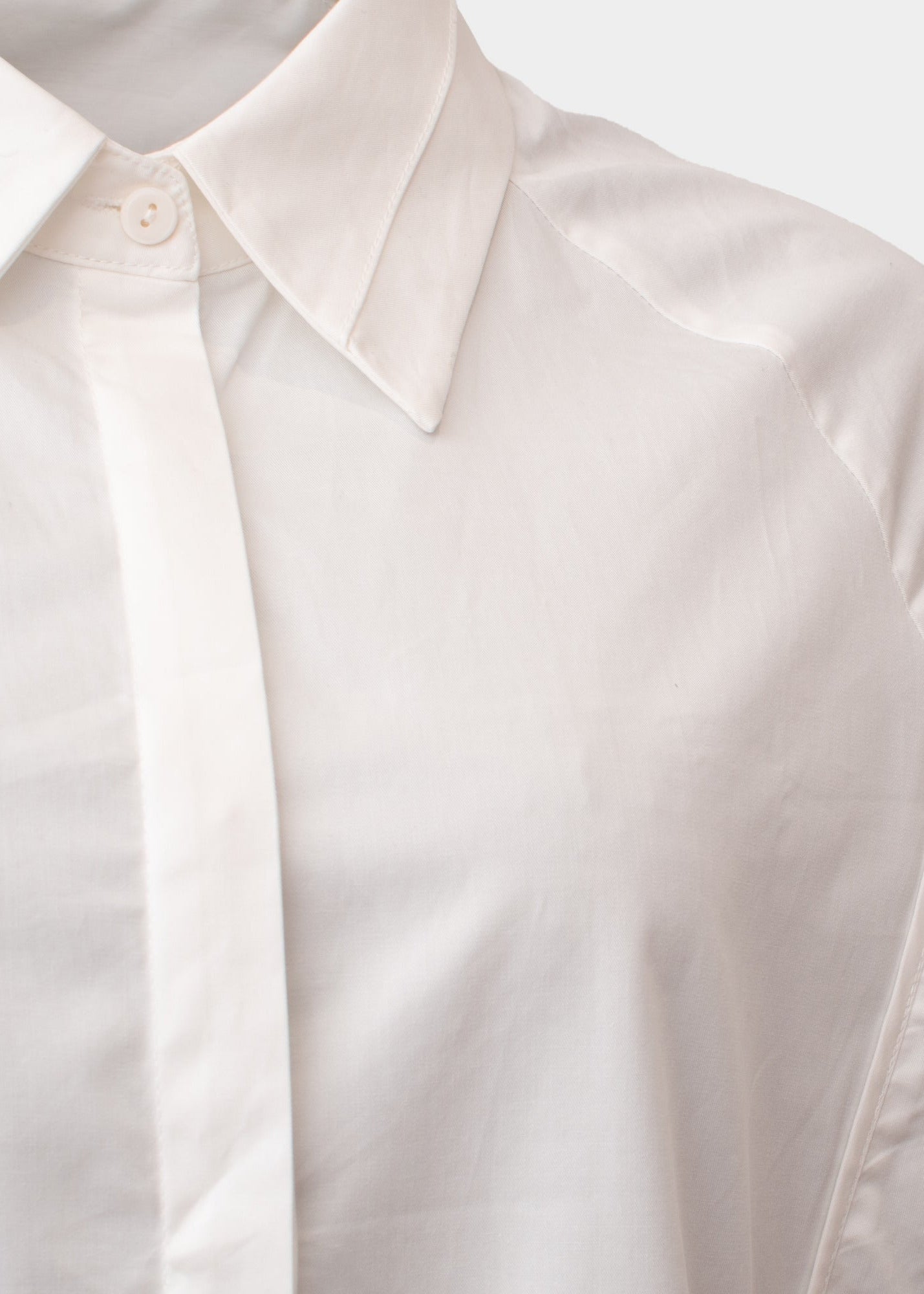 Erika white cotton seam collar shirt