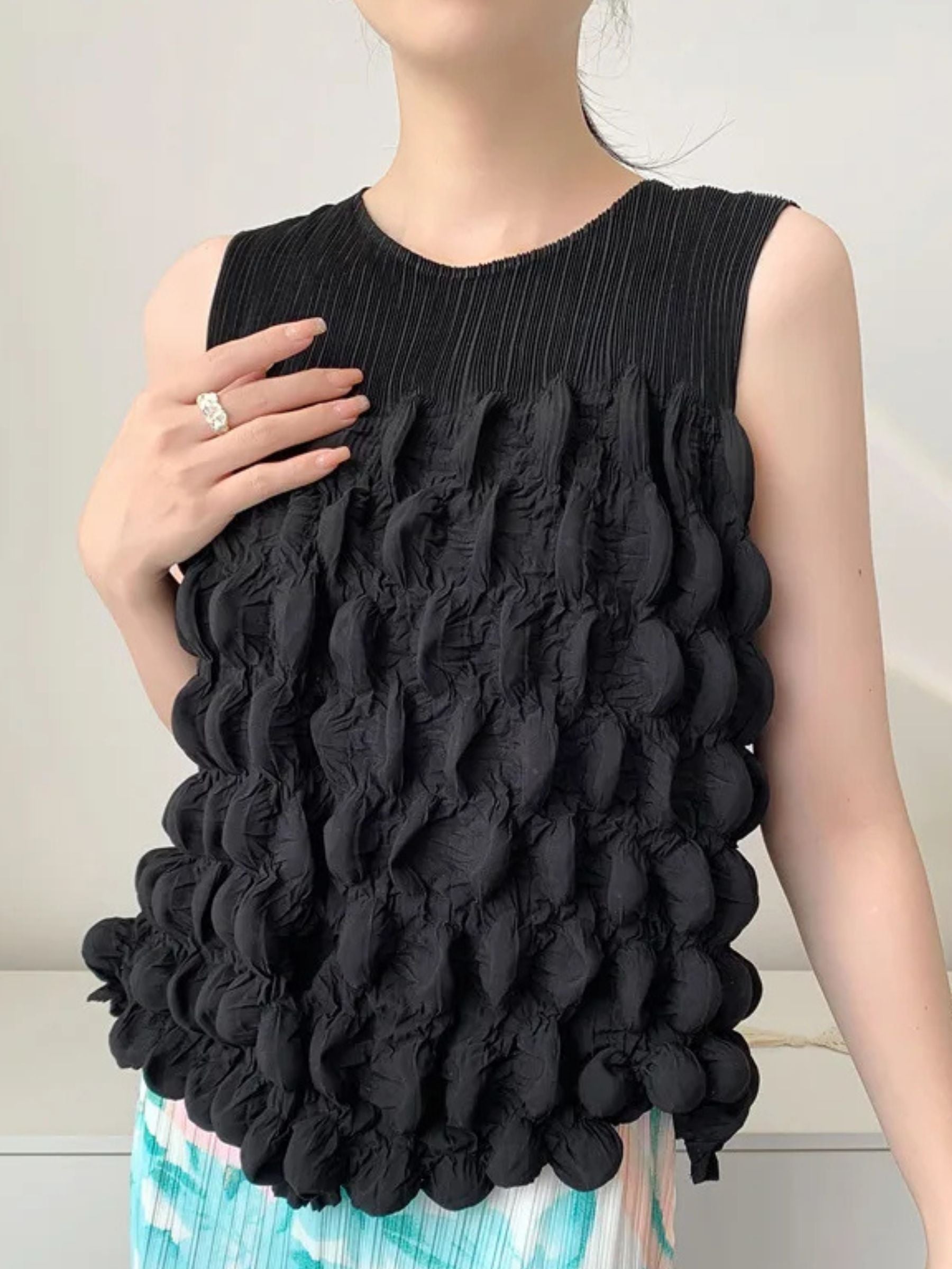 Marsha- Bubble pleated sleeveless top Black