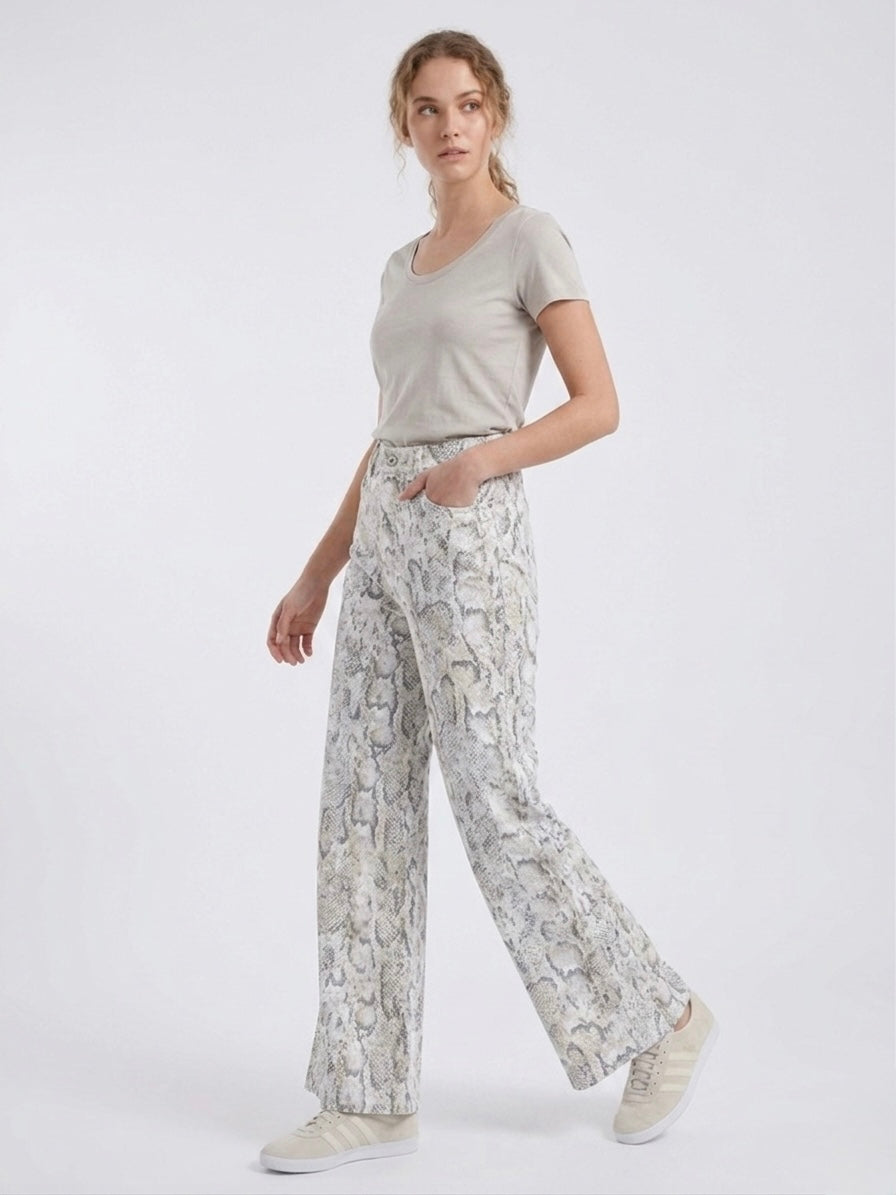 Lilly Snake print wide leg jeans
