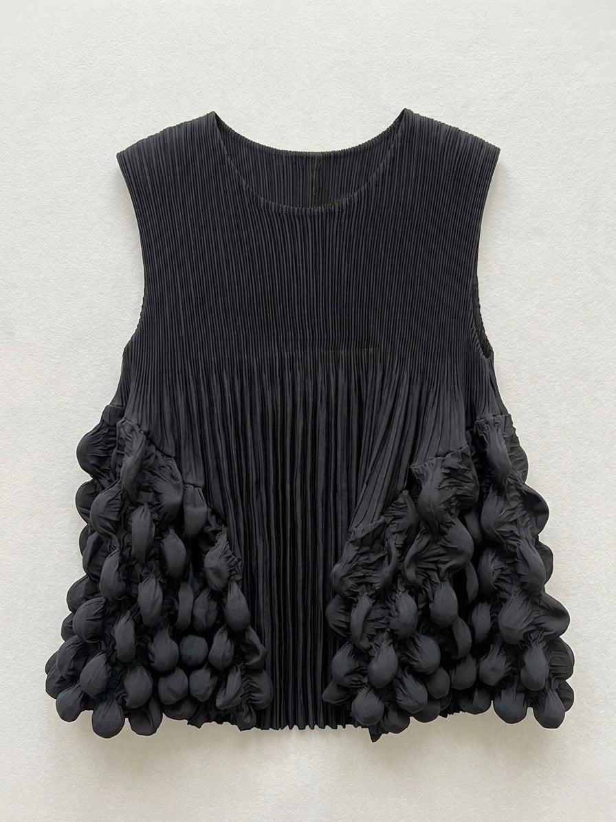 Marsha - Bubble pleat top Black