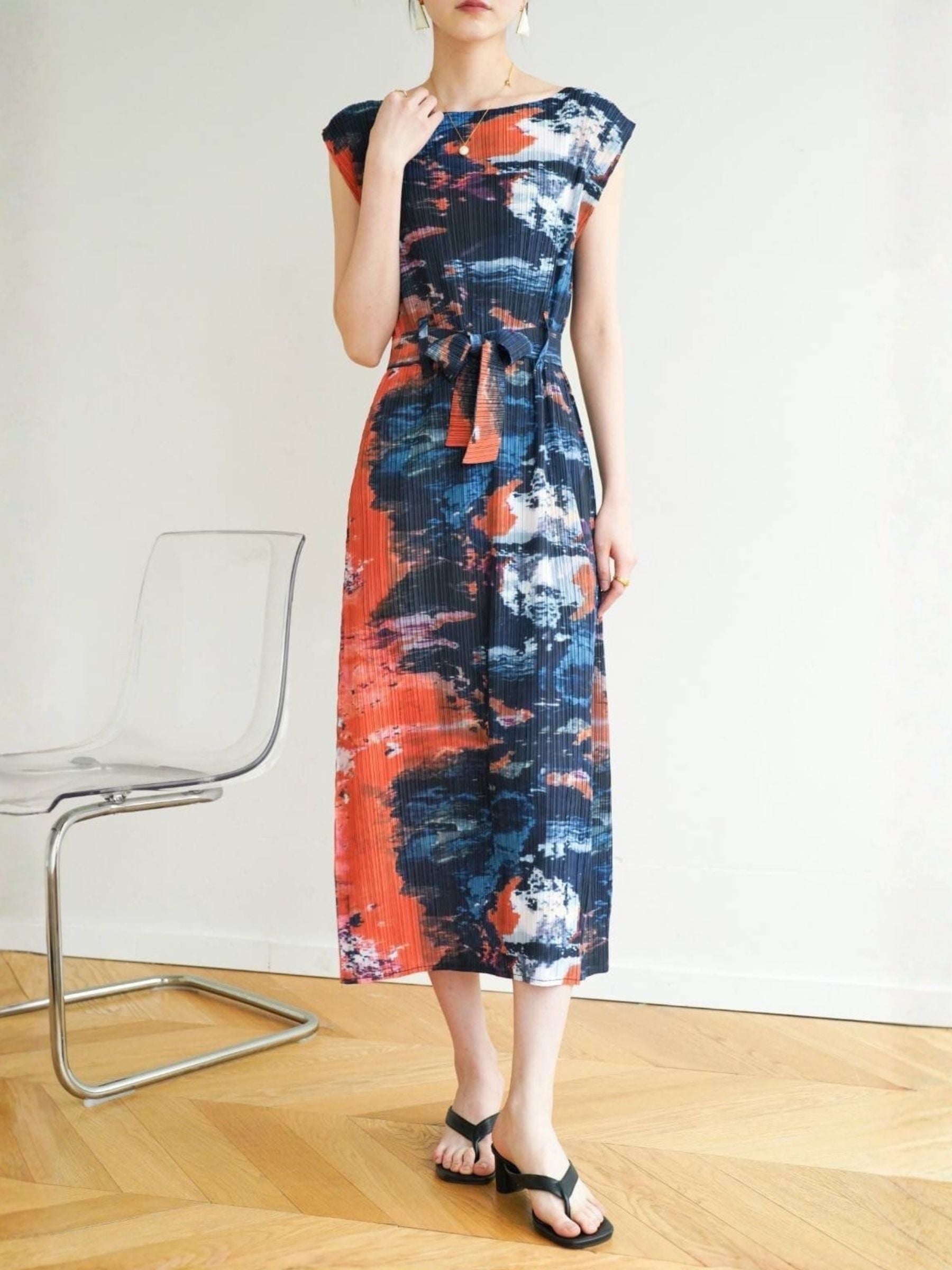 Maxine - Pleated printed shift dress