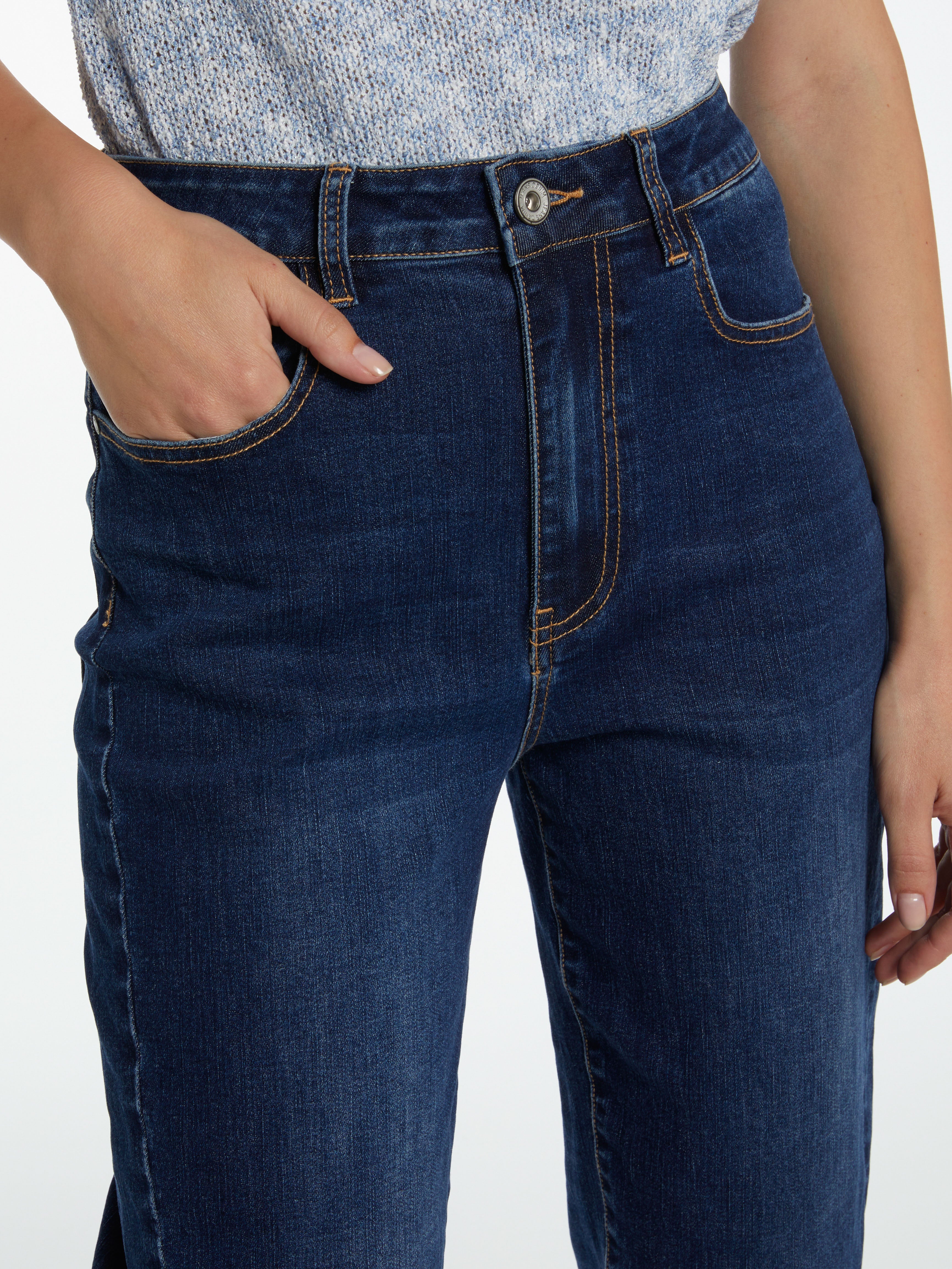 Andra - Twist seam jean