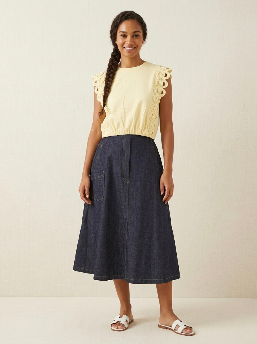 Suzi - Crochet trim top