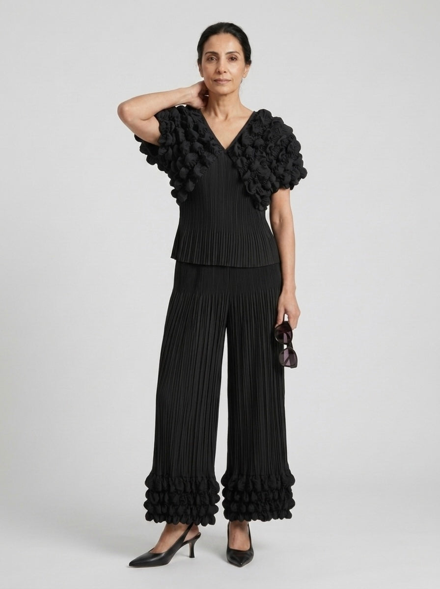 Marsha - Bubble pleated v top