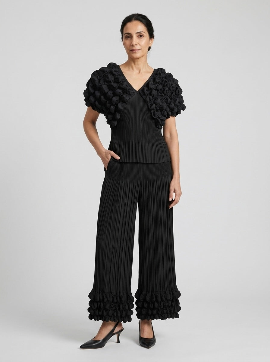 Marsha - Bubble pleated v top