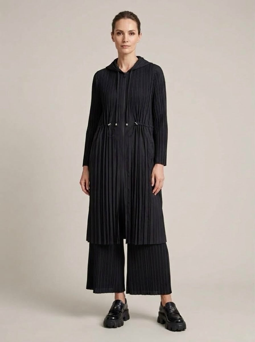 Judi Midi length pleat coat in black