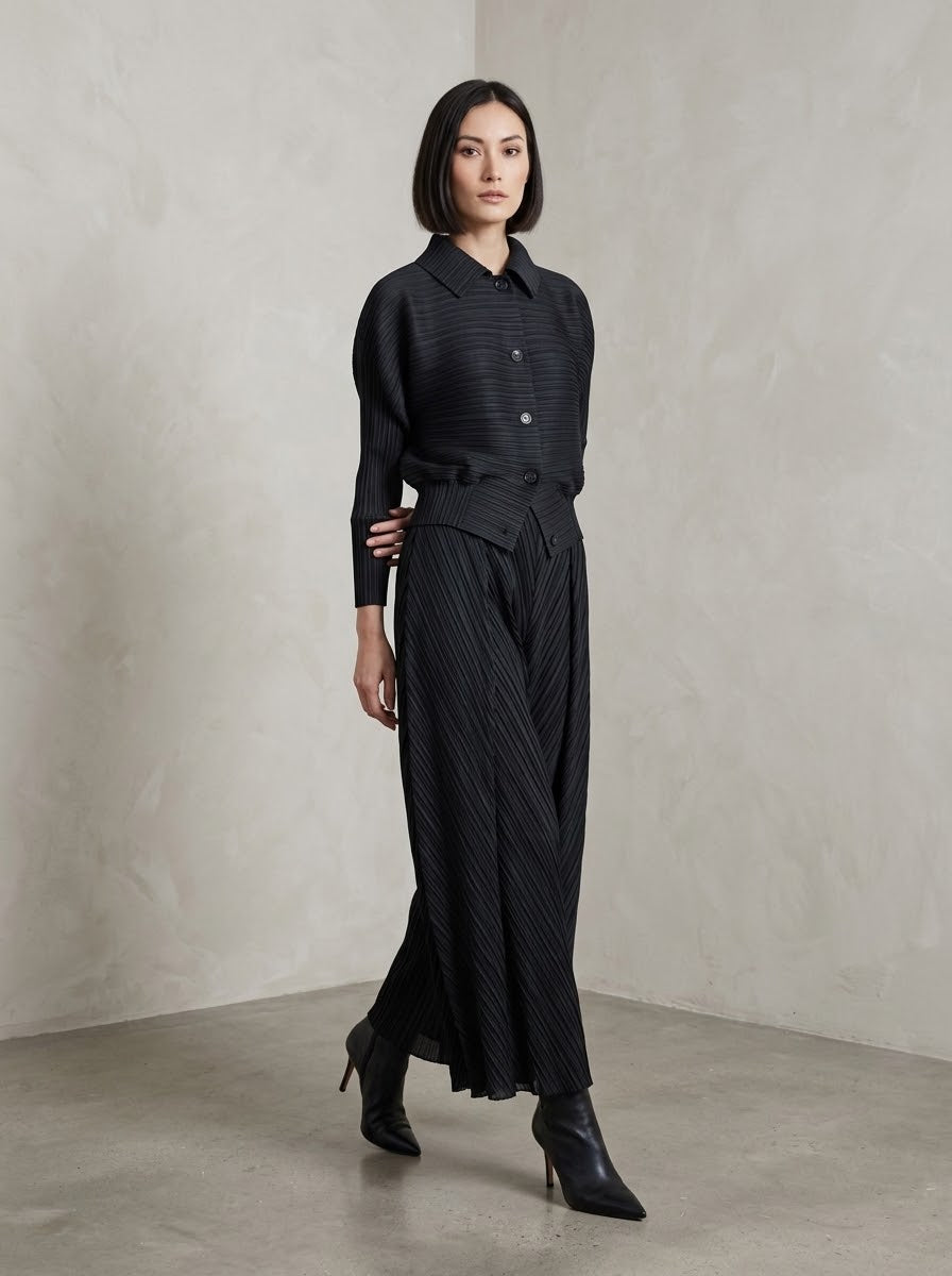 Jade Envelope pleat trouser in black