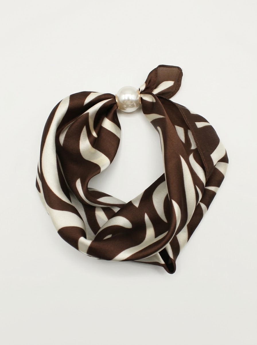 Gillian - Magnetic print scarf Chocolate