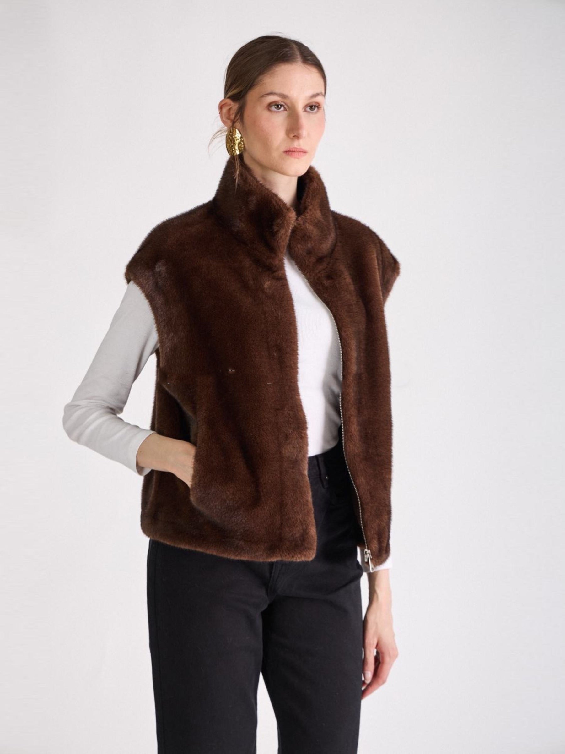 Alandra - Faux fur gilet