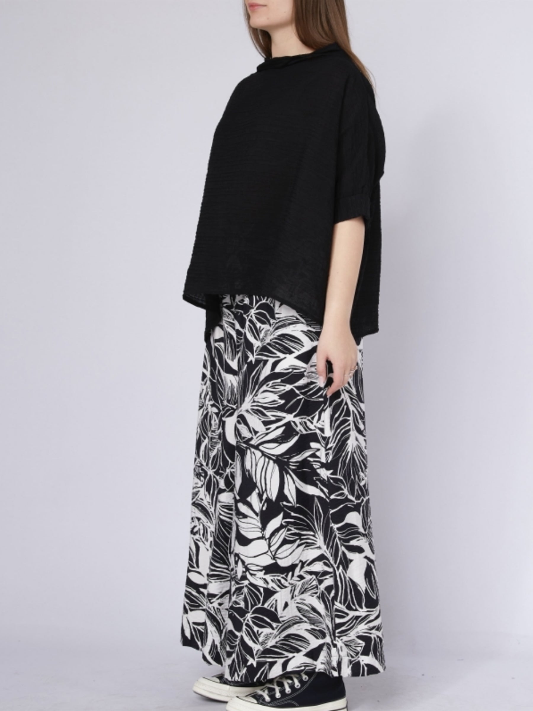 Doha - palm print trouser