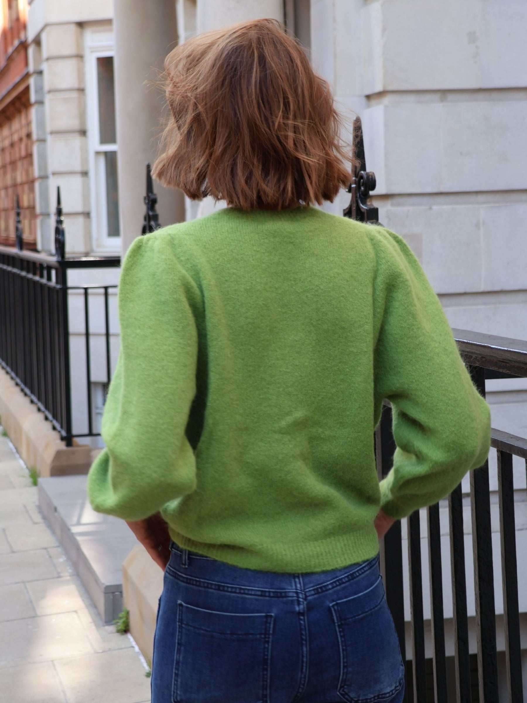 Anni - Puff sleeve jumper Olive