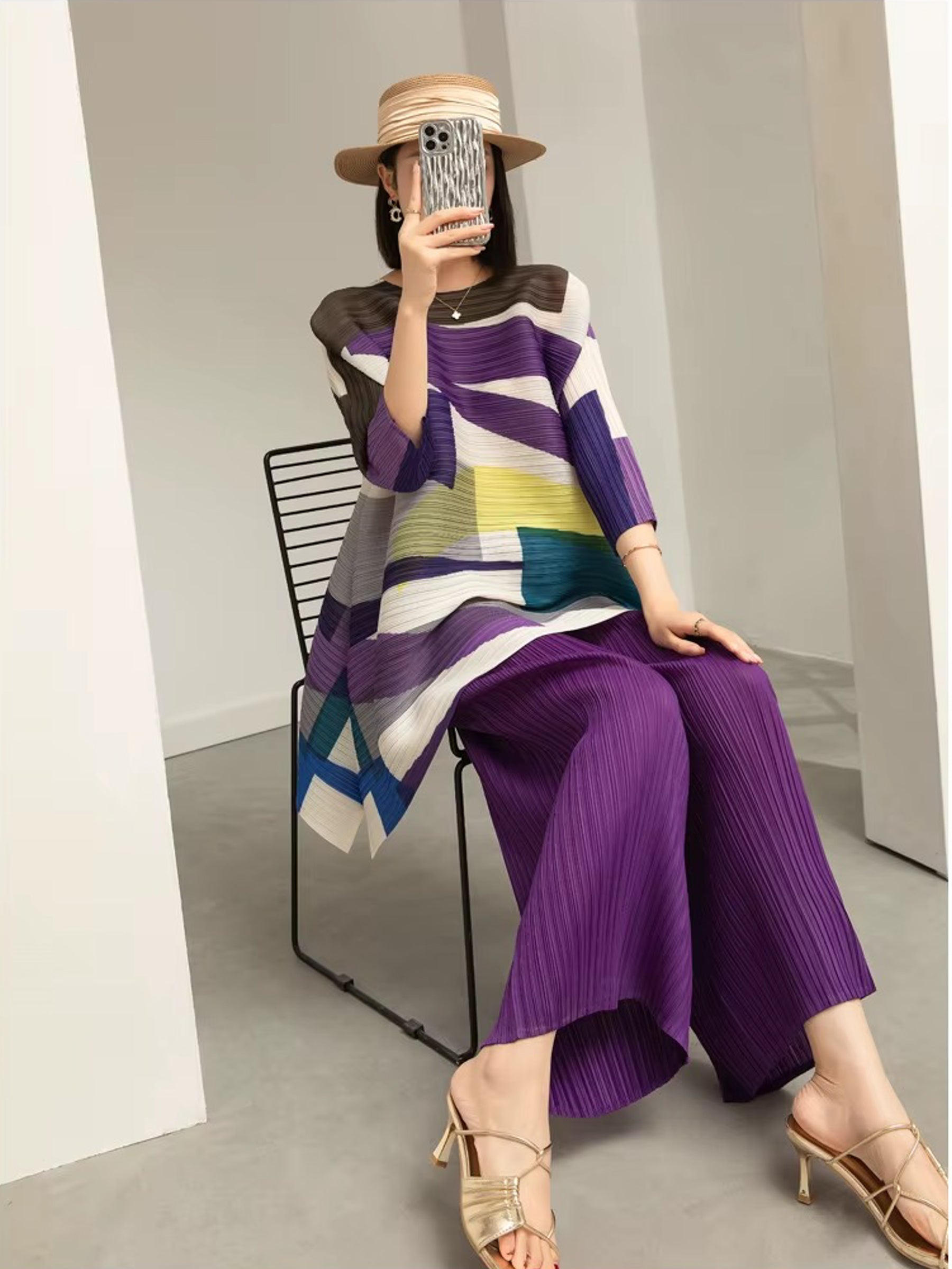 Shazna - Abstract pleated set