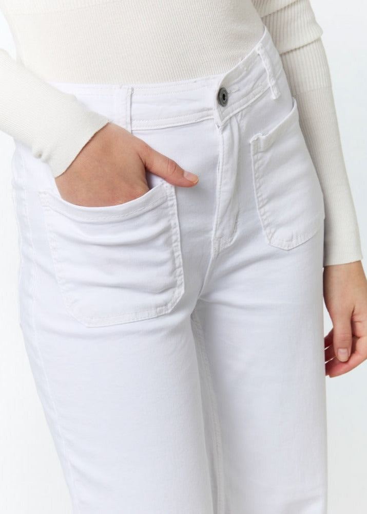 Jocelyn - White stretch patch pocket raw edge jean