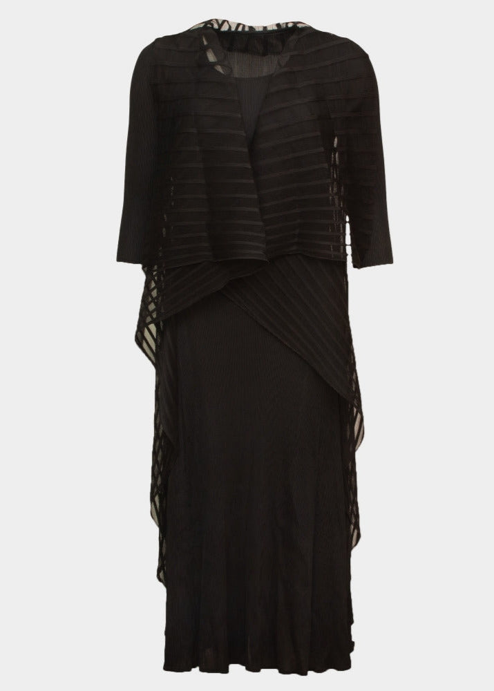 Natalia - Black midi length pleated shrug dress