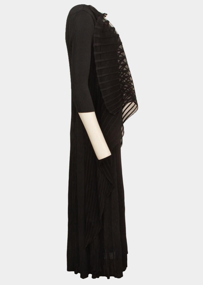 Natalia - Black midi length pleated shrug dress