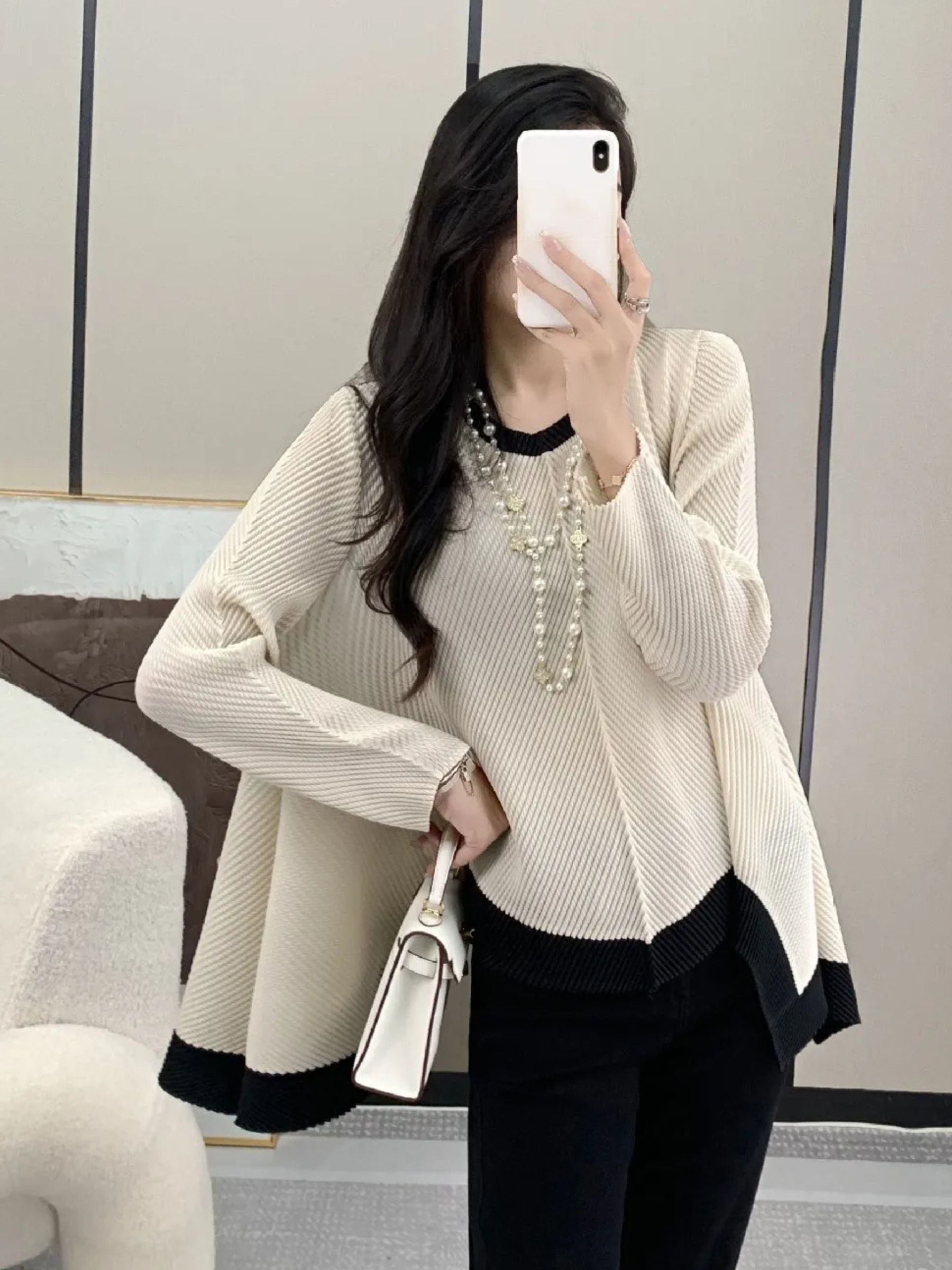 Matilda - Drop side pleated top