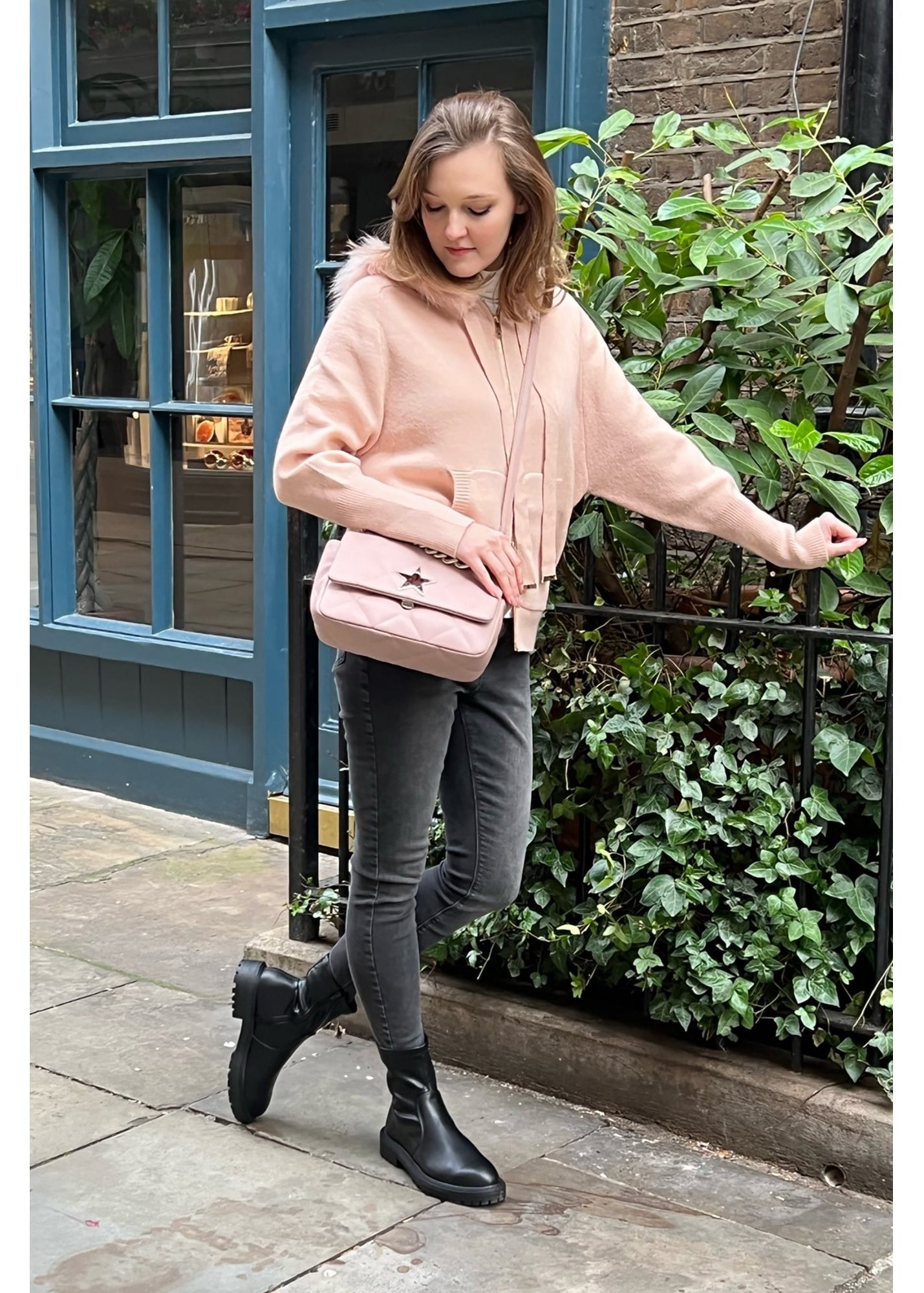 Star cross body / shoulder pink bag