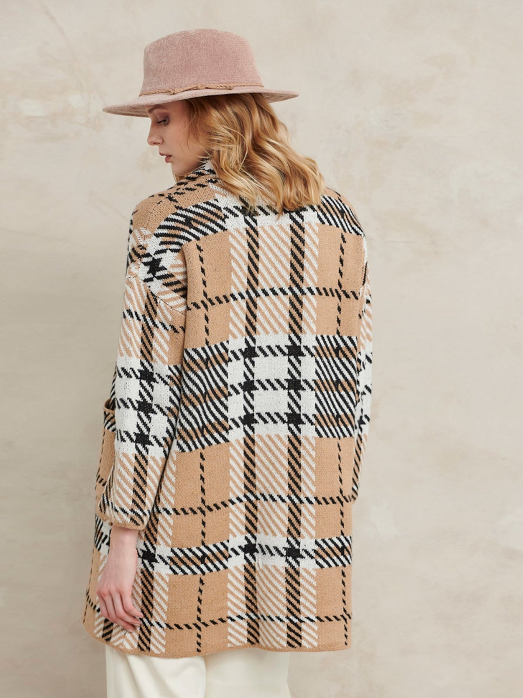 Barb -  Check coatigan