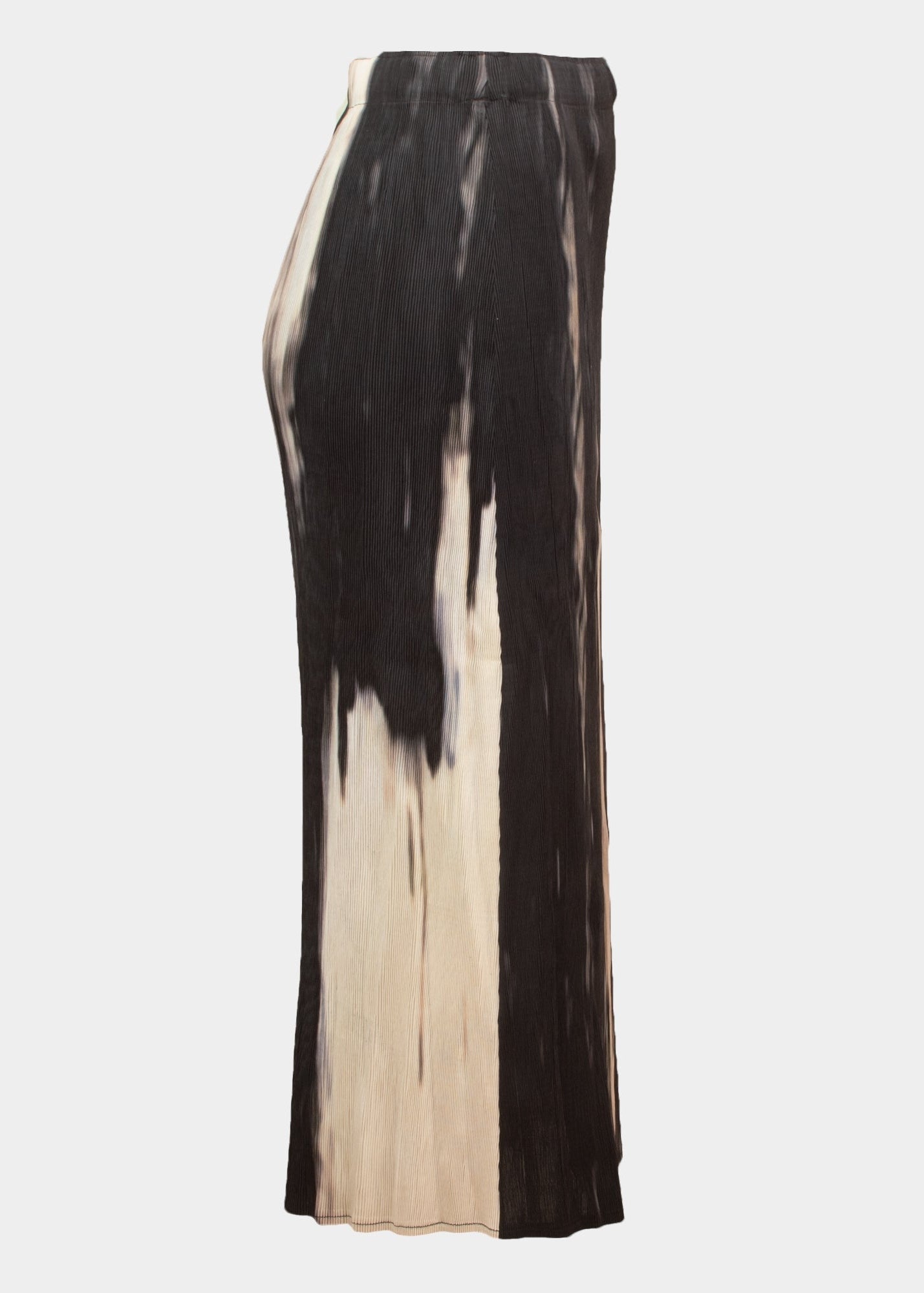Kryssia Pleated pencil skirt