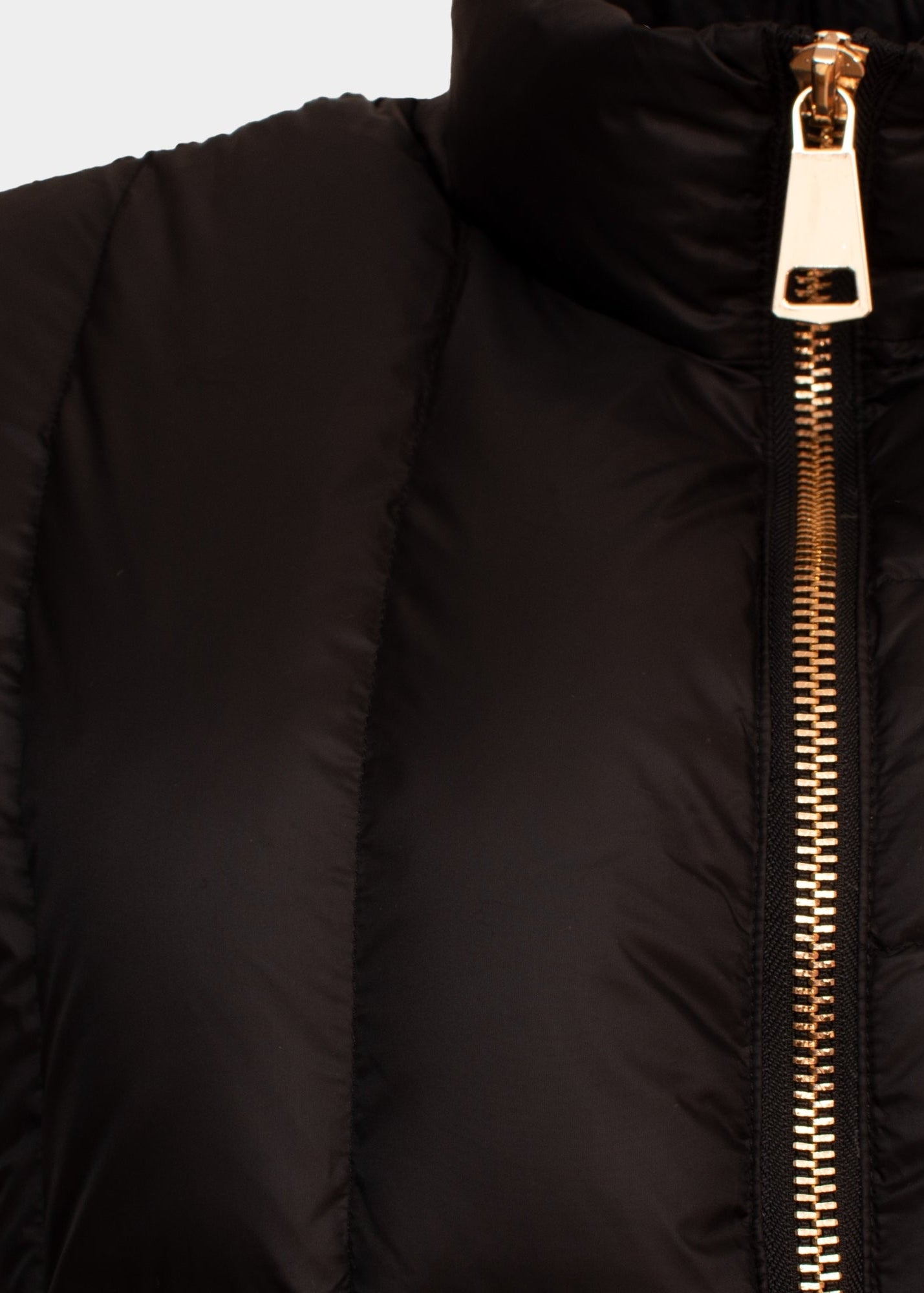 Maddie black 50 / 50 knit and quilt gilet0