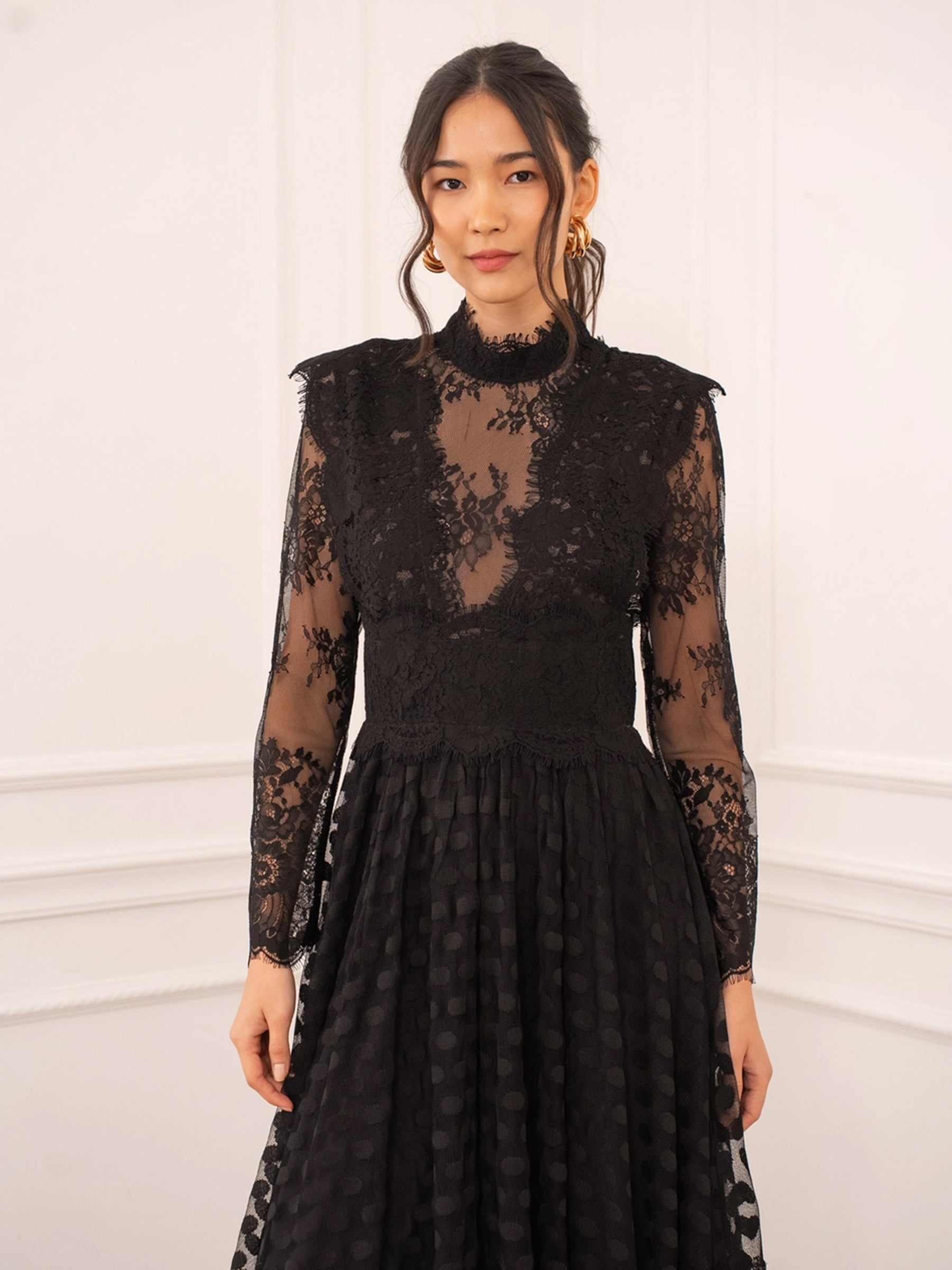 Melinda -  Lace maxi dress