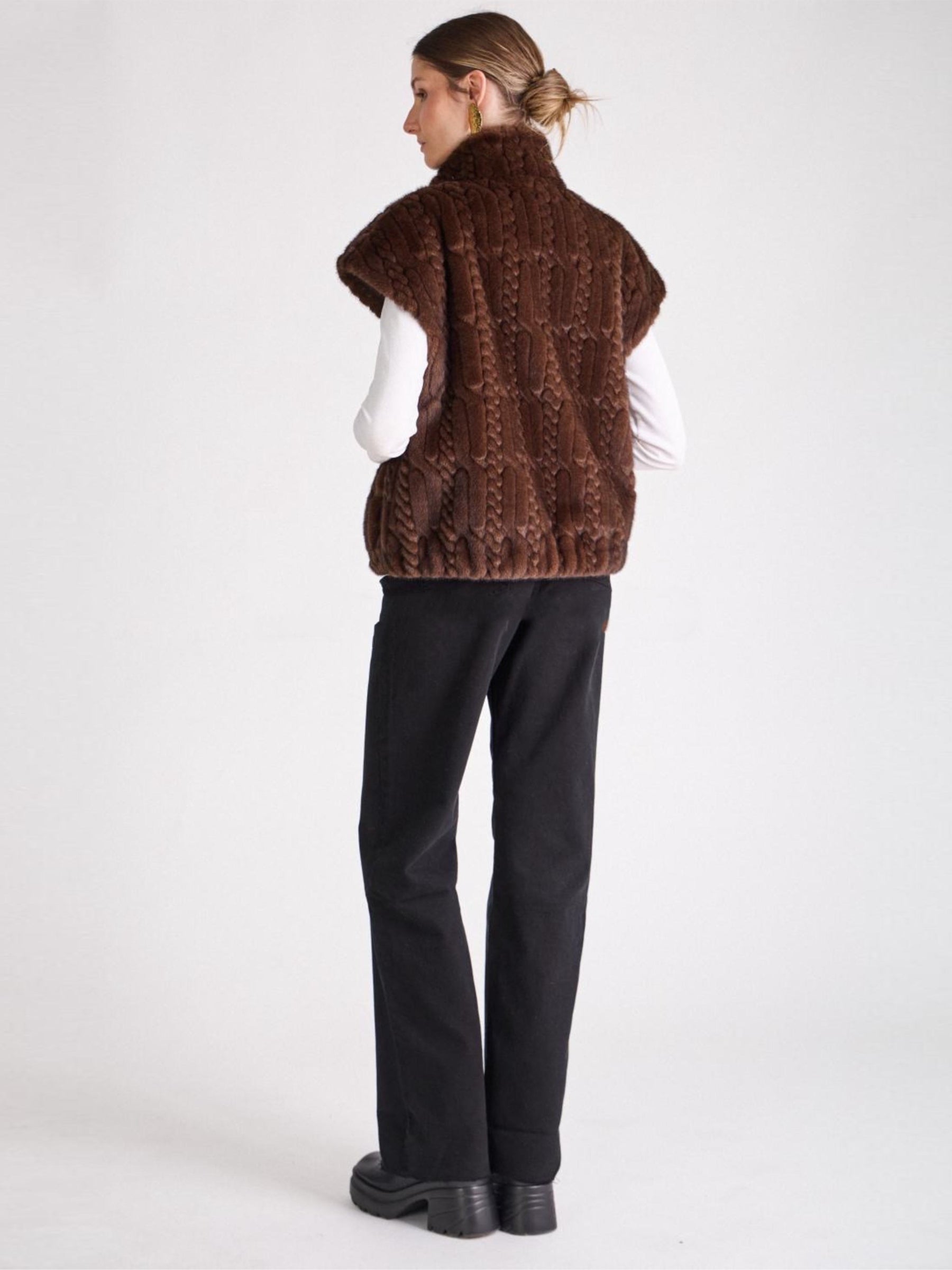 Amanda - Faux fur gilet