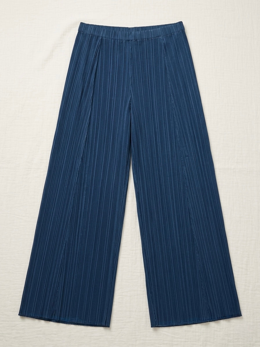 Mikaela petrol blue wide leg pleated 3/4 trouser