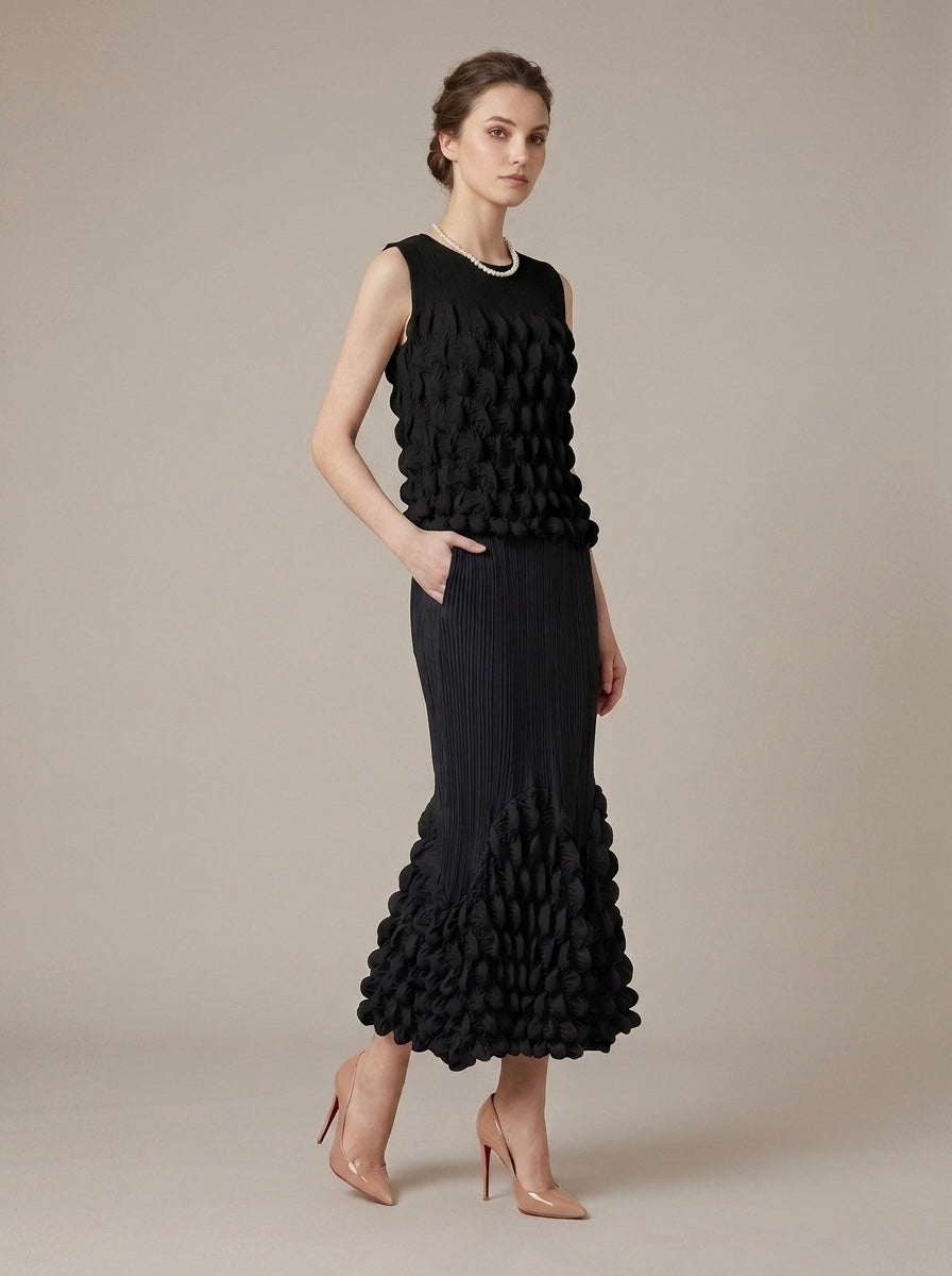 Marsha - Bubble pleated sleeveless top