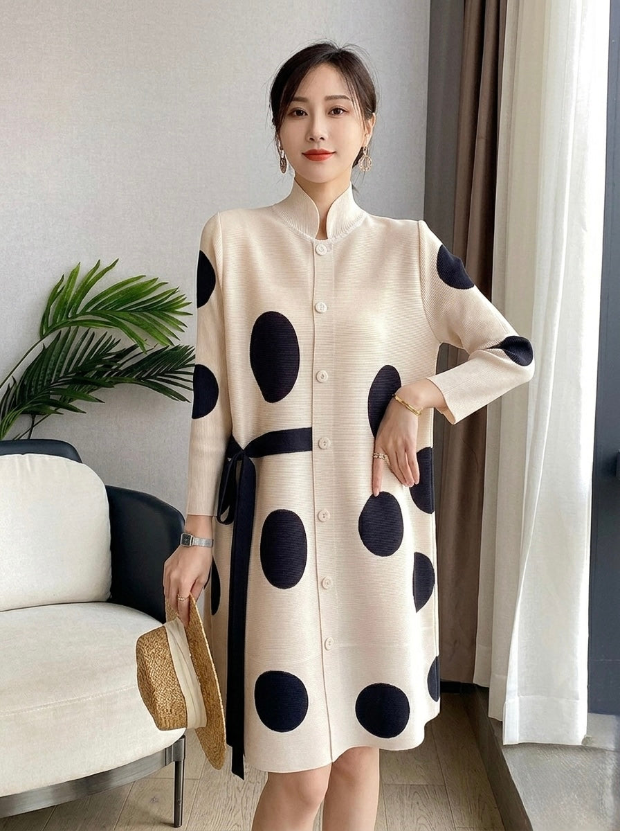 Eden - Midi length spot pleated dress / coat