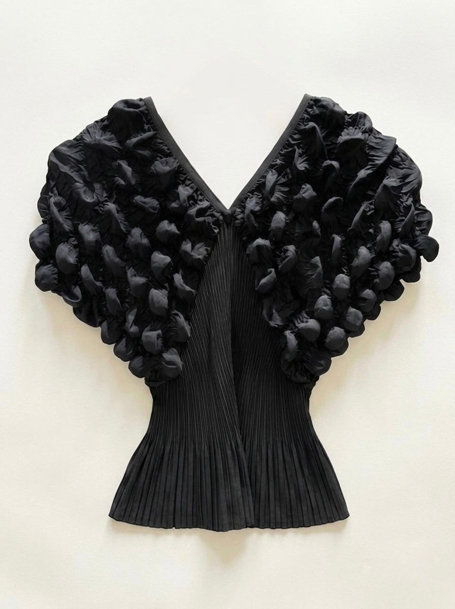 Marsha - Bubble pleated v top