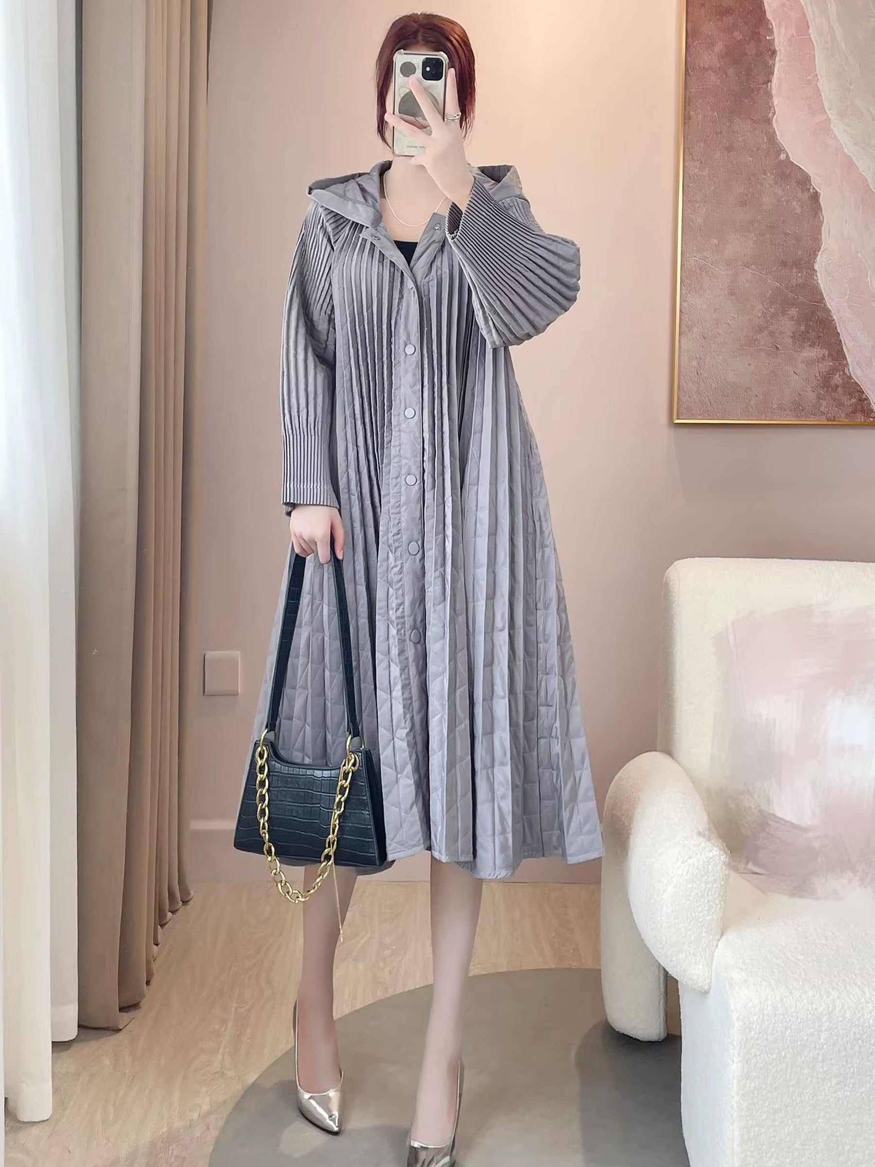 Orla - Pleat hooded coat