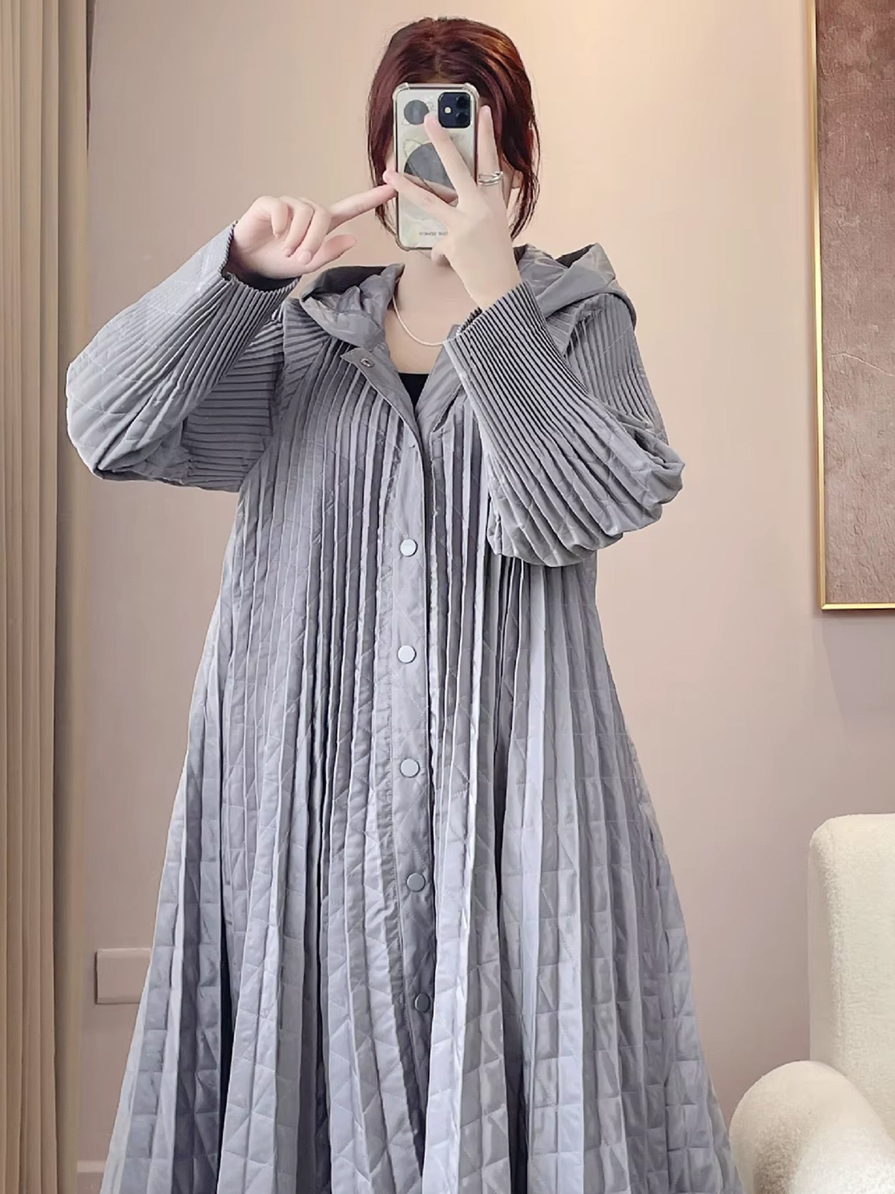 Orla - Pleat hooded coat