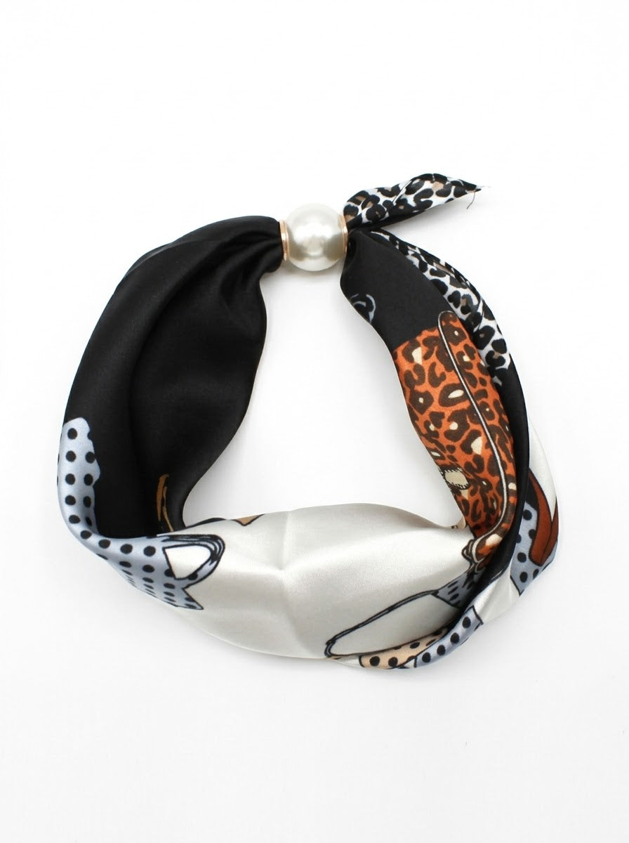 Gillian - Magnetic print scarf Black