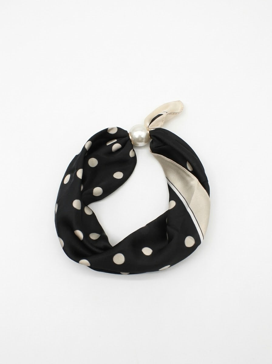 Gillian - Magnetic print scarf Black Spot