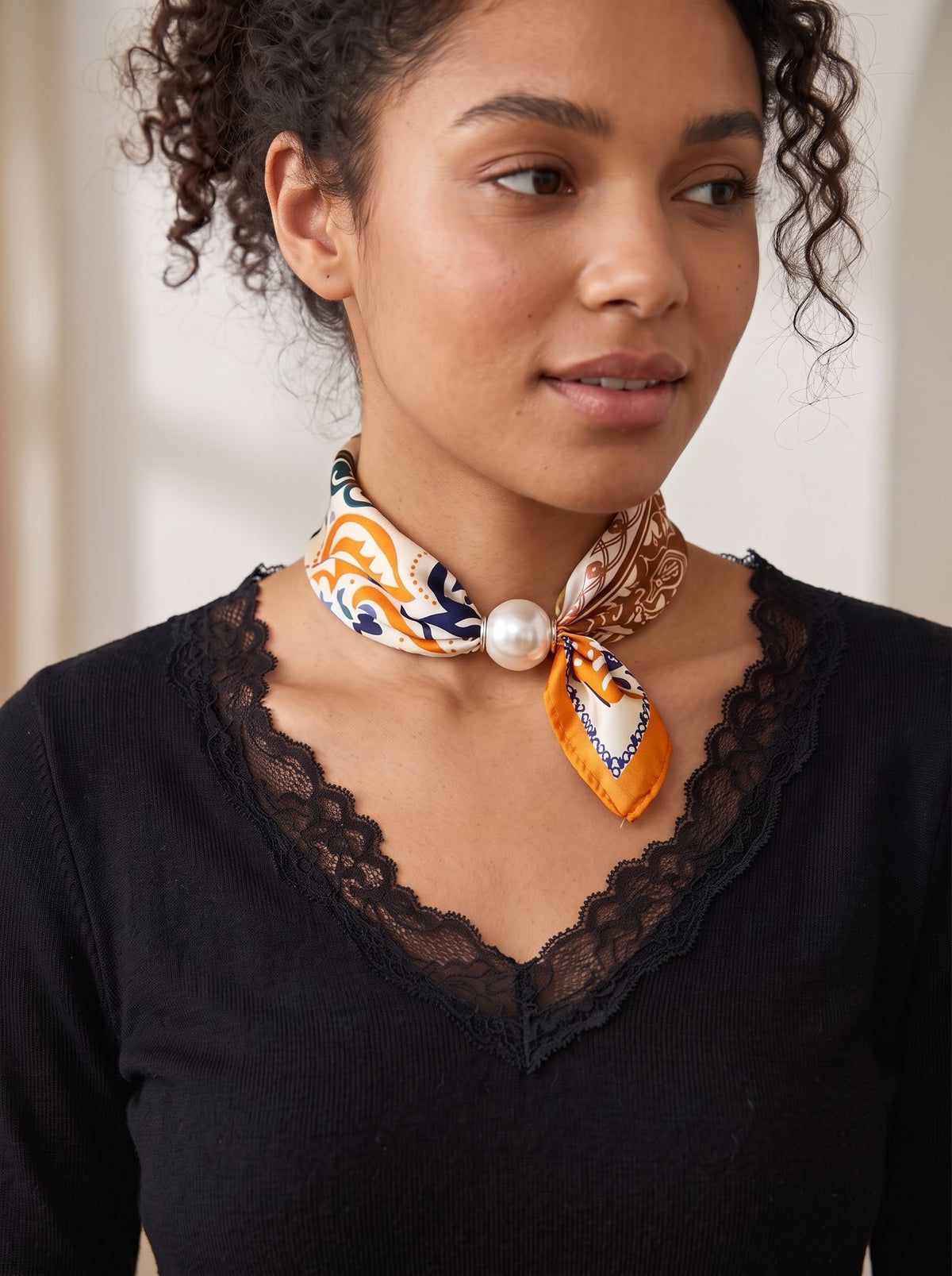 Gillian - Magnetic print scarf Orange