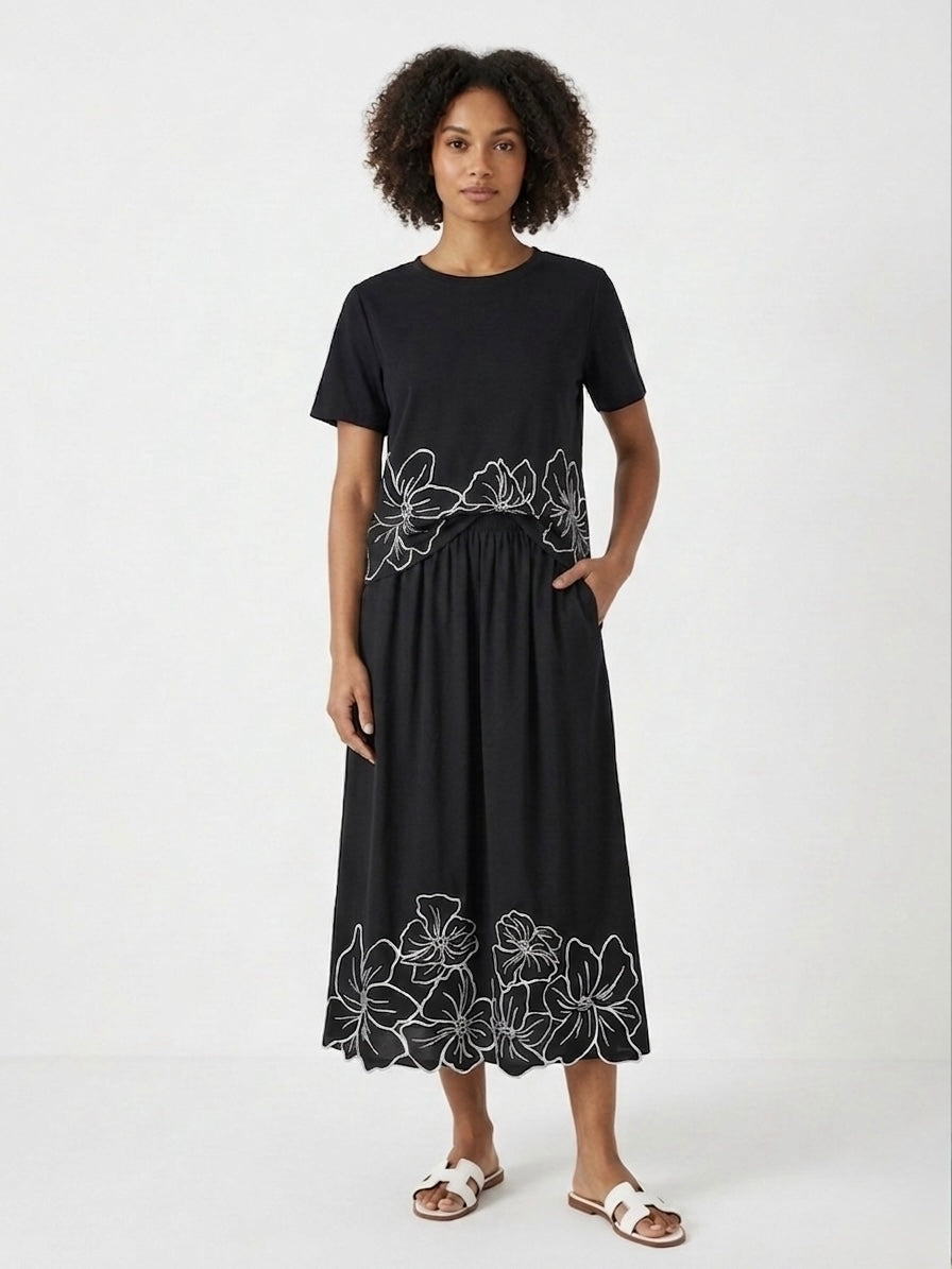 Lucia - Floral trim t.shirt