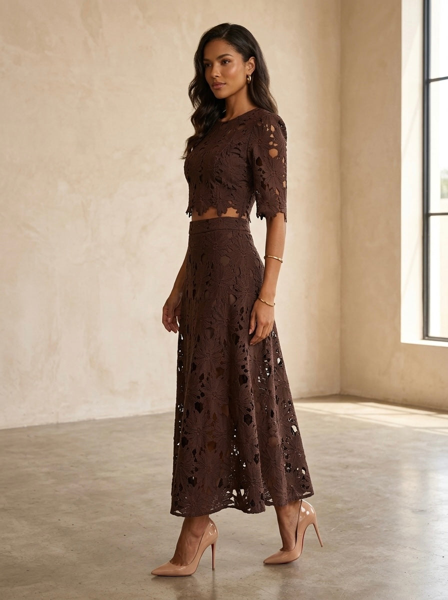 Clarice - Lined lace skirt