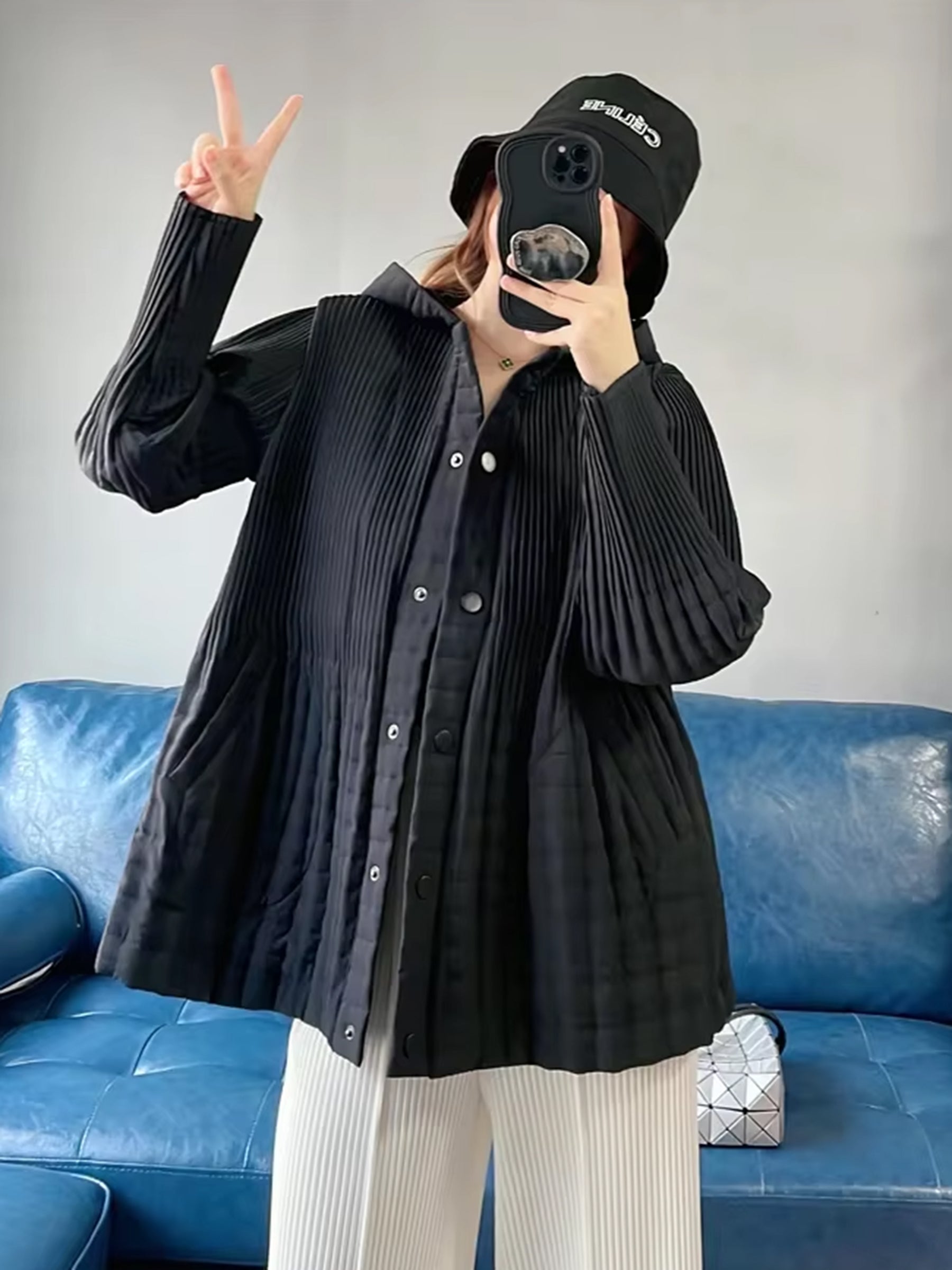 Orla - Short pleat jacket