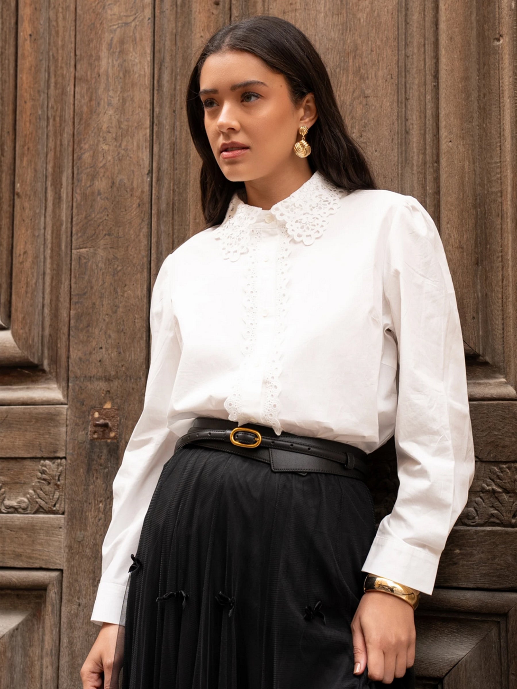 Lize - Crochet collar shirt