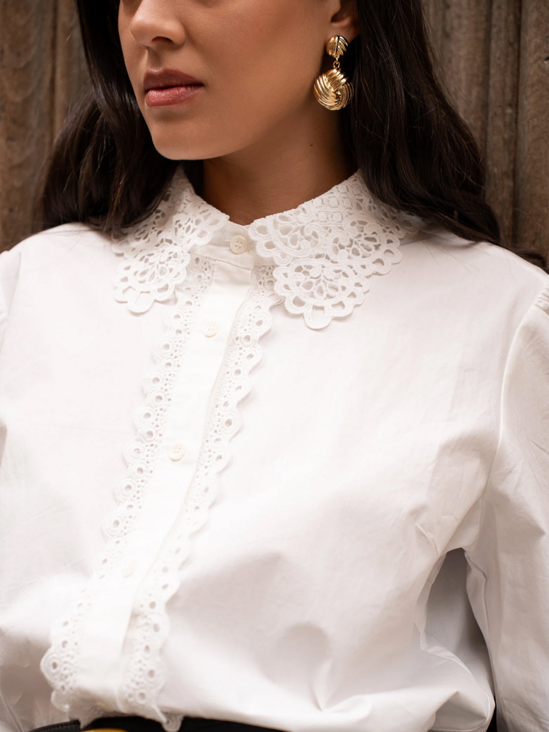 Lize - Crochet collar shirt