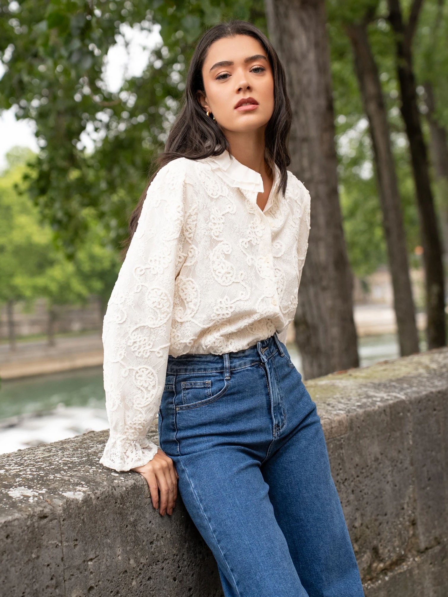 Soren - Lace and collar shirt