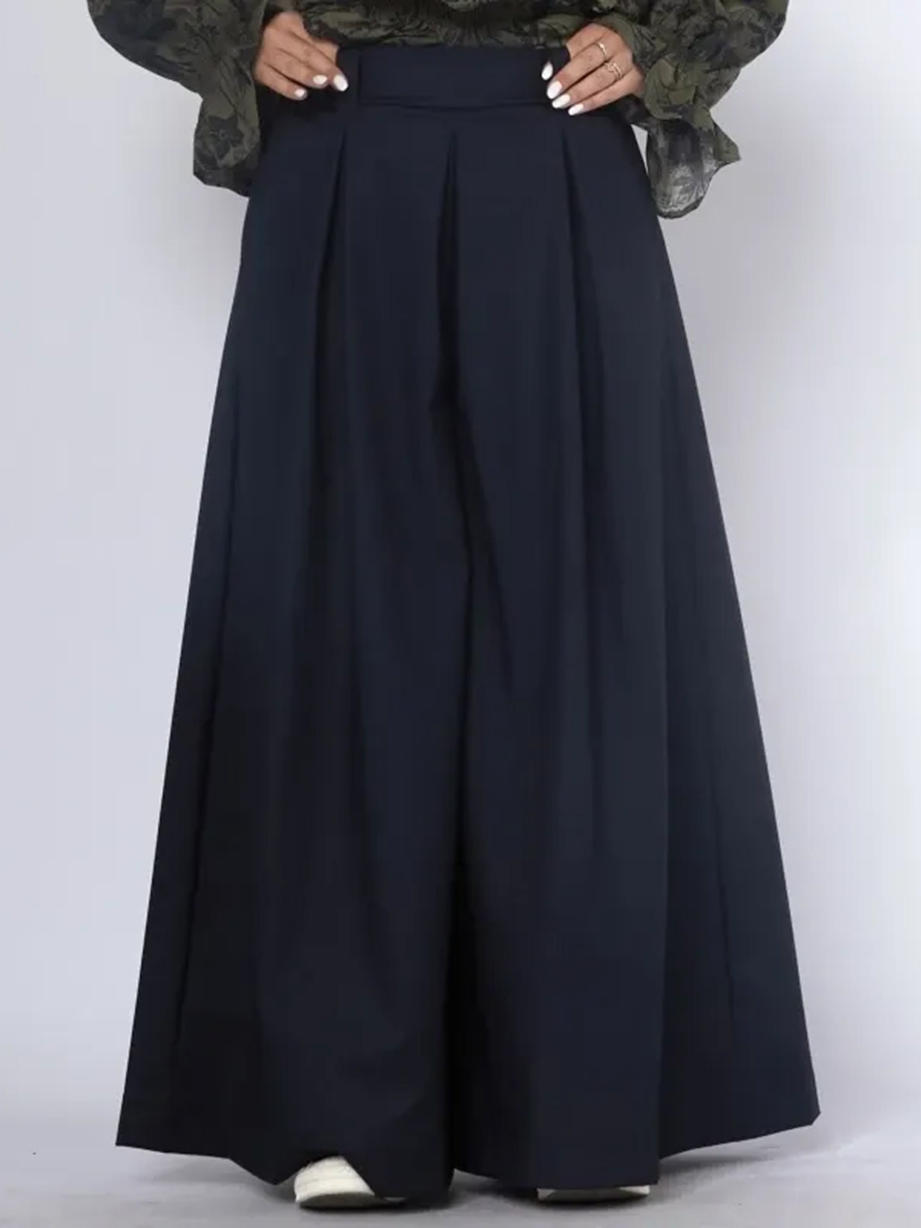Ivory - Pleat front trouser