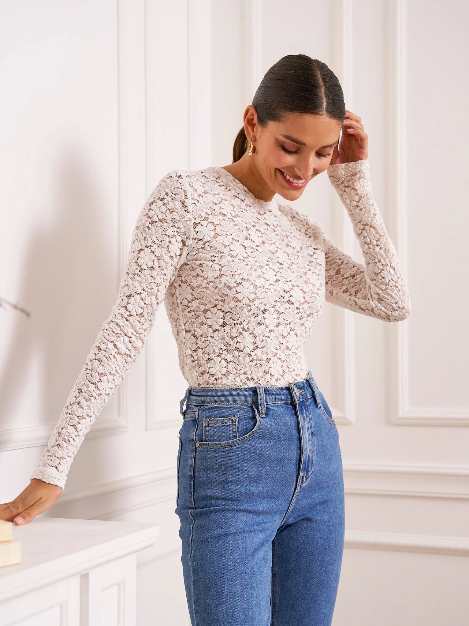 Catrina - Lace layering top