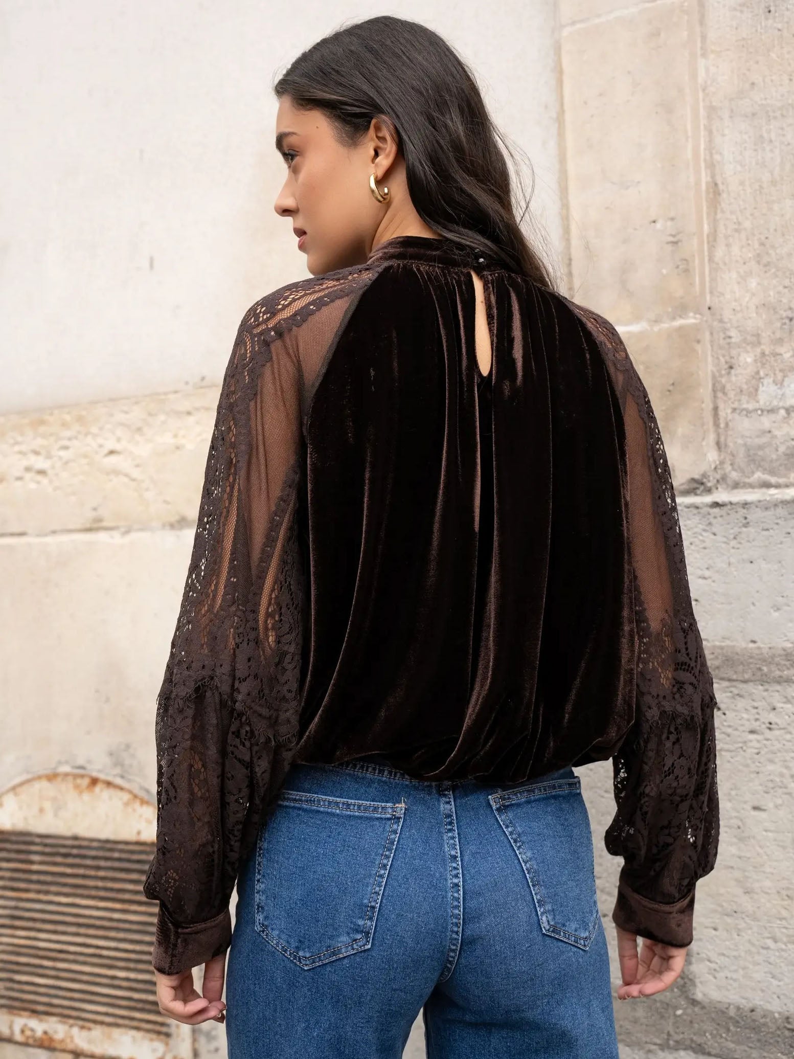 Audrey - Velvet and lace top